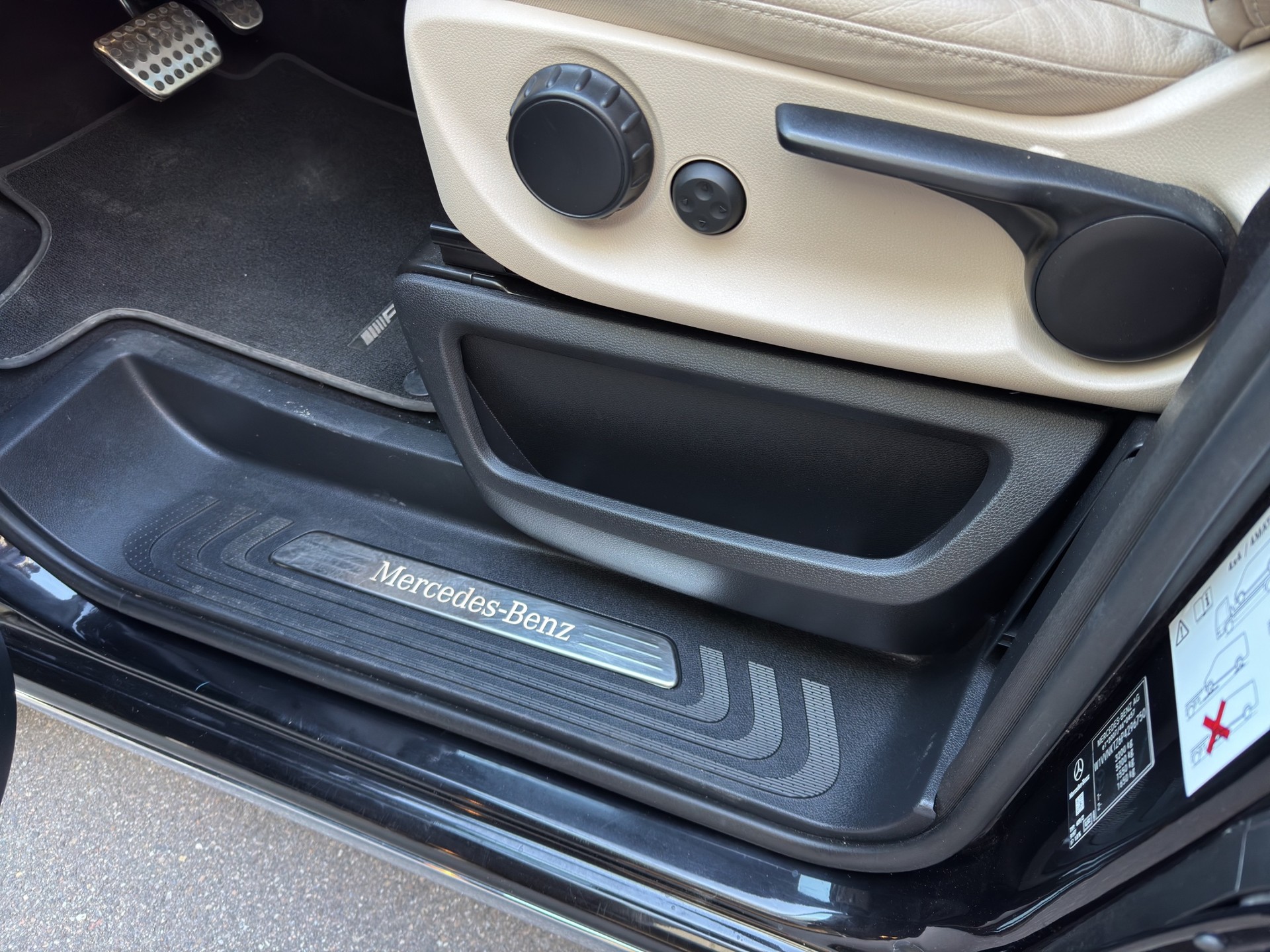 MERCEDES-BENZ V 300 d lang Avantgarde 4 Matic-image-19