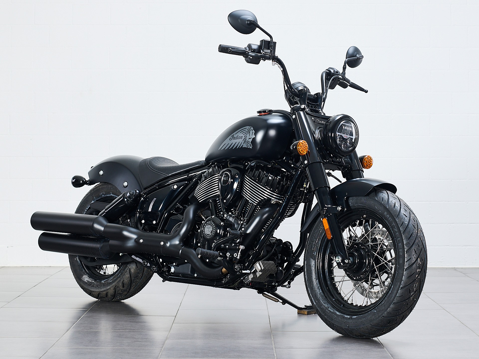 INDIAN Chief Bobber Dark Horse-image-1