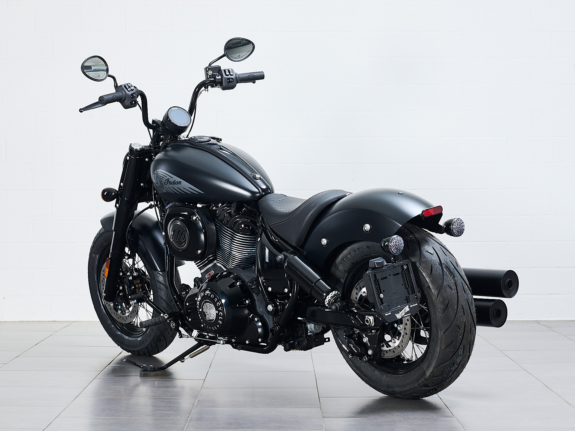 INDIAN Chief Bobber Dark Horse-image-3