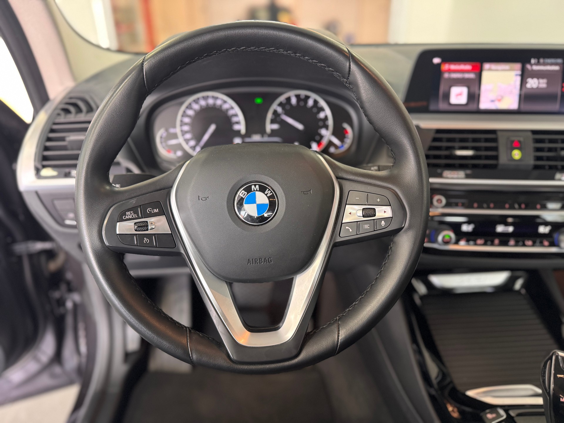 BMW X3 xDrive 48V 20d Steptronic *Leder Vernasca Braun / Live Cockpit / Apple Carplay / Akustikglas*-image-11