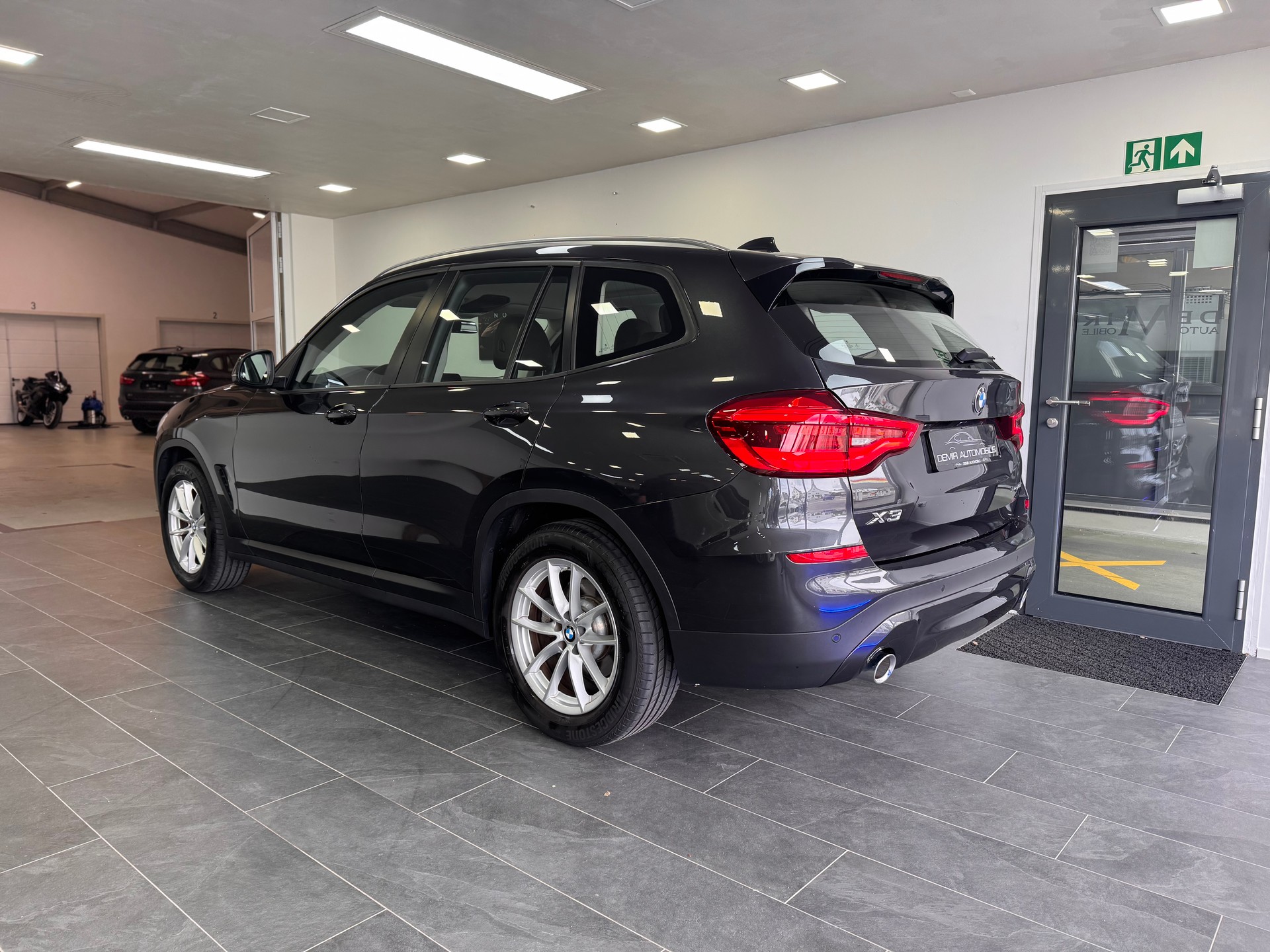 BMW X3 xDrive 48V 20d Steptronic *Leder Vernasca Braun / Live Cockpit / Apple Carplay / Akustikglas*-image-5