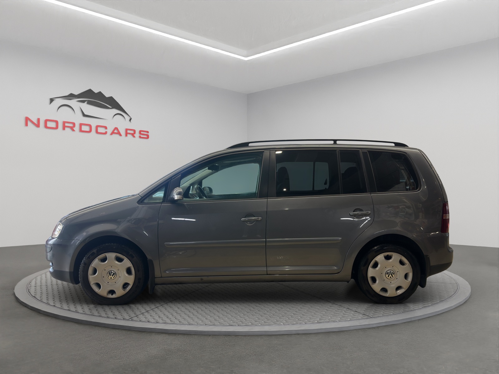 VW 1.9 TDI DSG-showroom-element-1