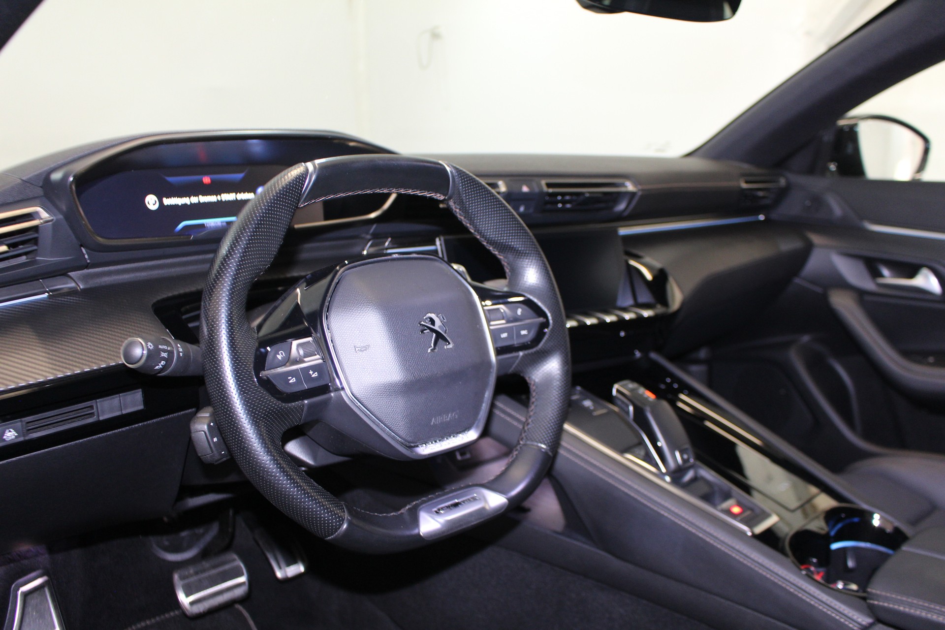 PEUGEOT 508 SW 1.5 BlueHDi GT Line-image-11
