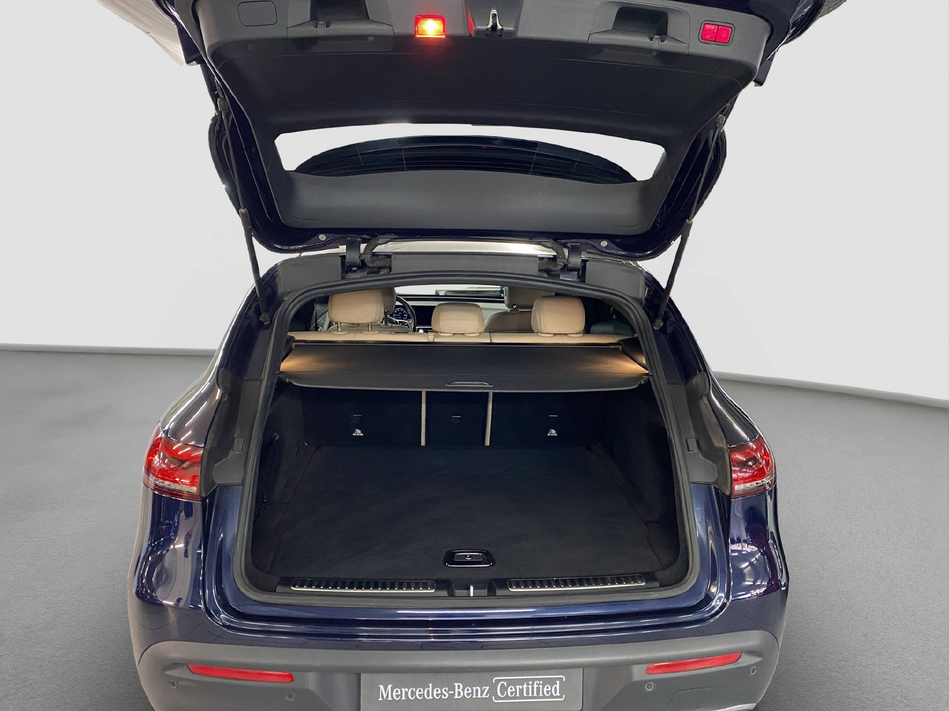 MERCEDES-BENZ EQC 400 4MATIC-image-13
