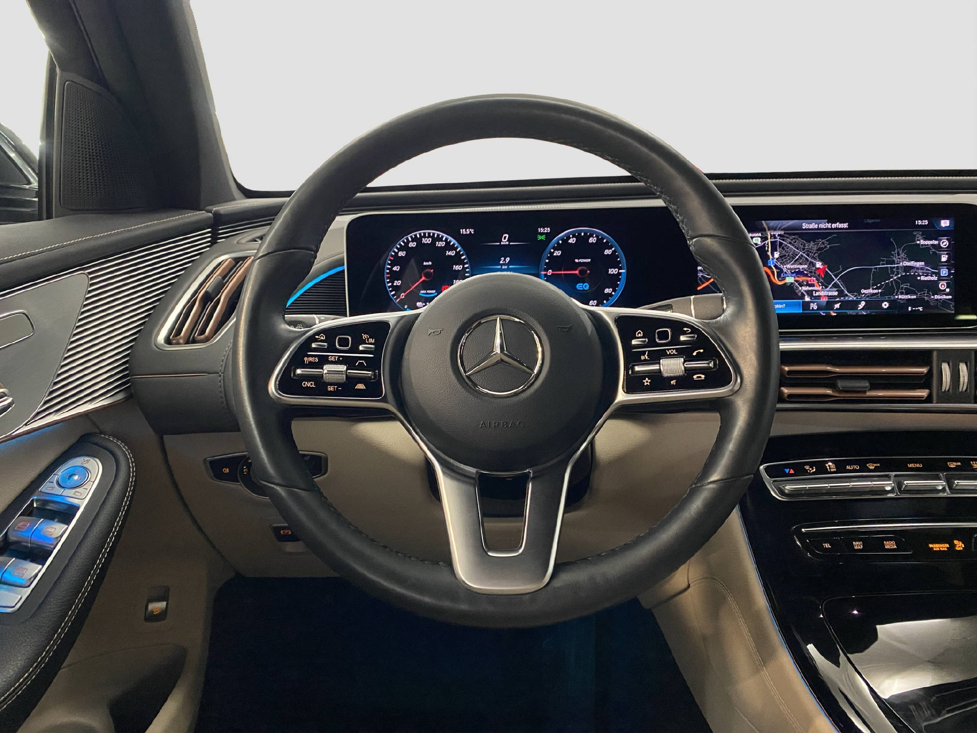 MERCEDES-BENZ EQC 400 4MATIC-image-9