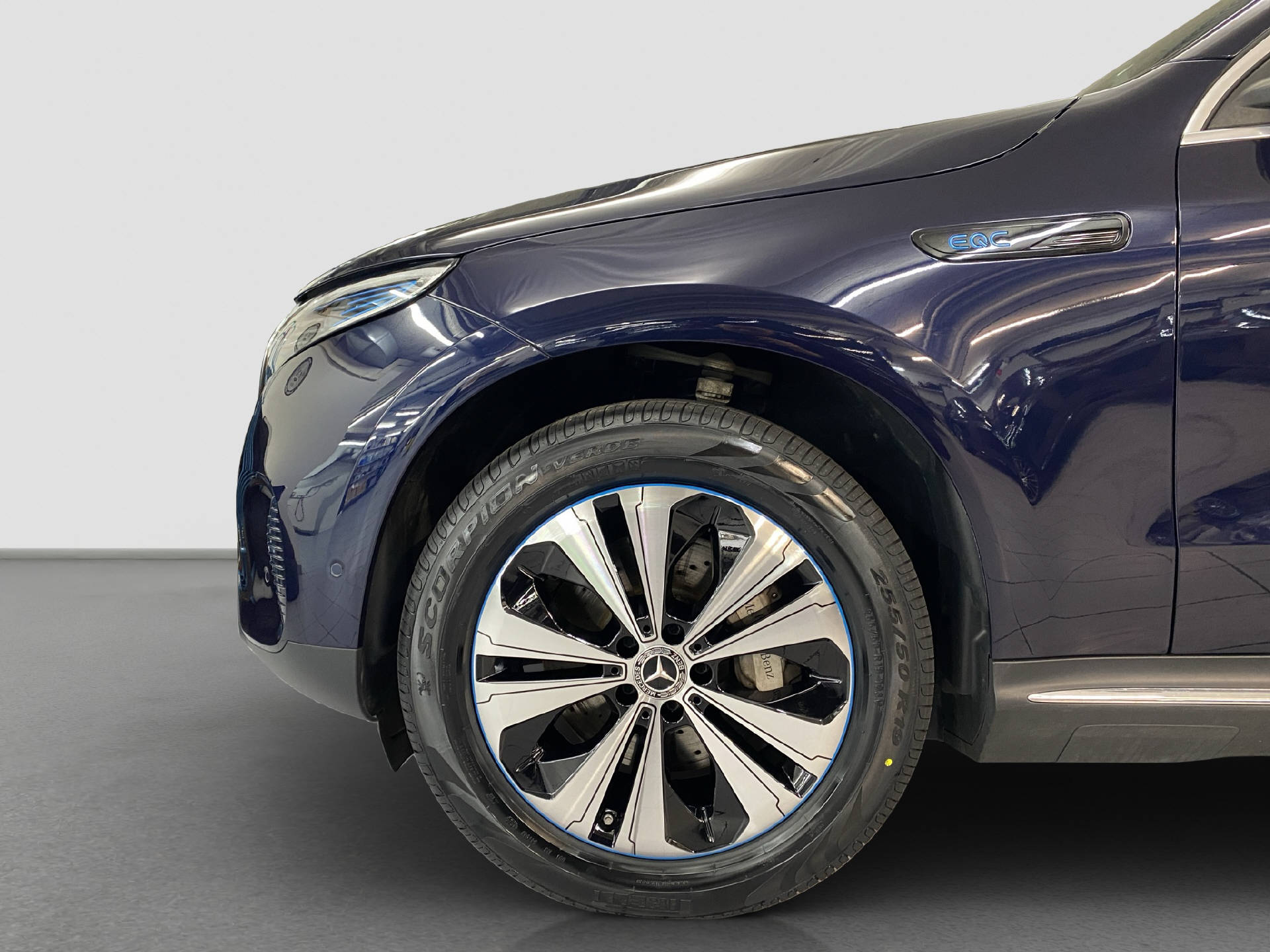 MERCEDES-BENZ EQC 400 4MATIC-image-6