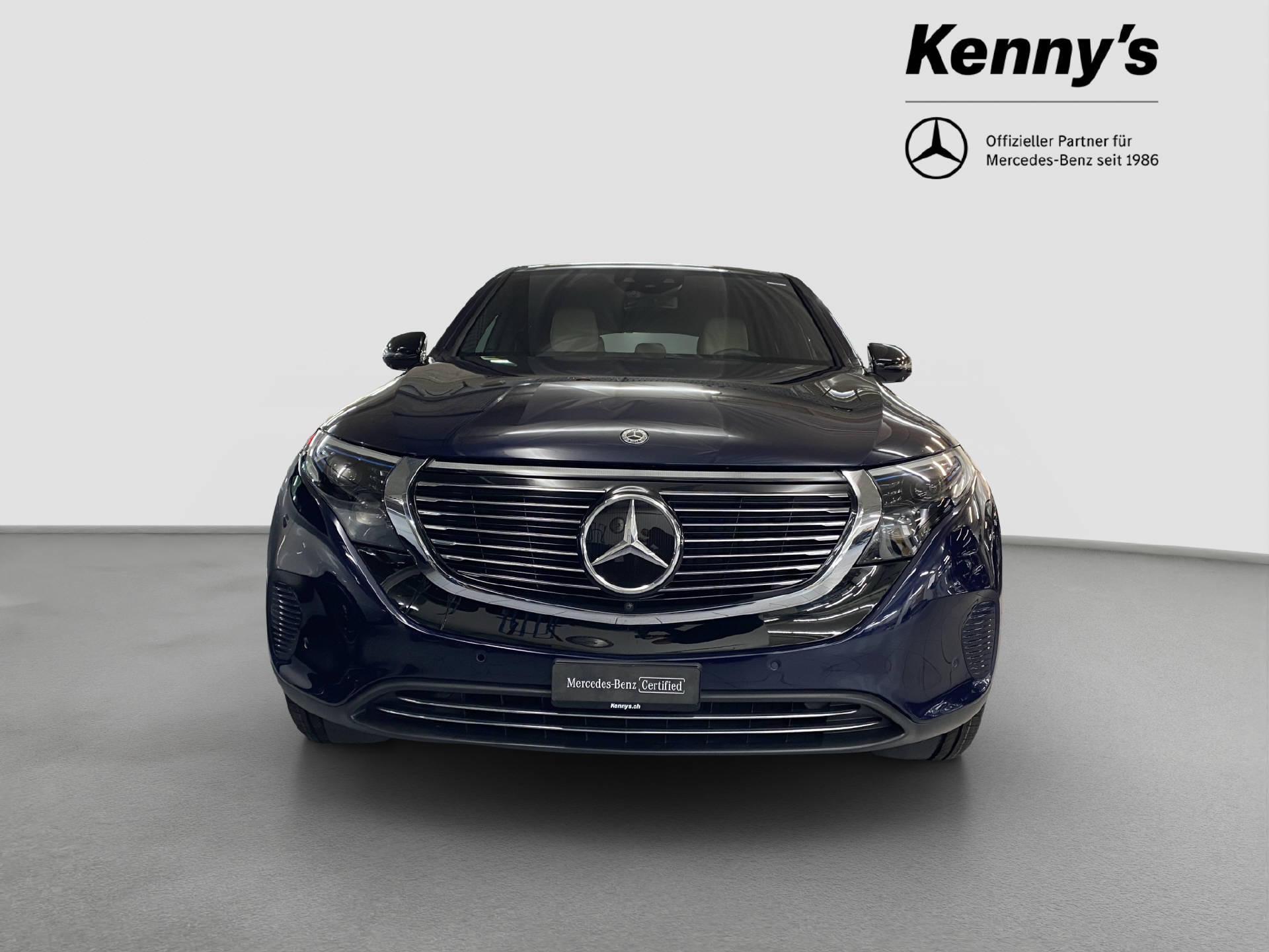 MERCEDES-BENZ EQC 400 4MATIC-showroom-element-2