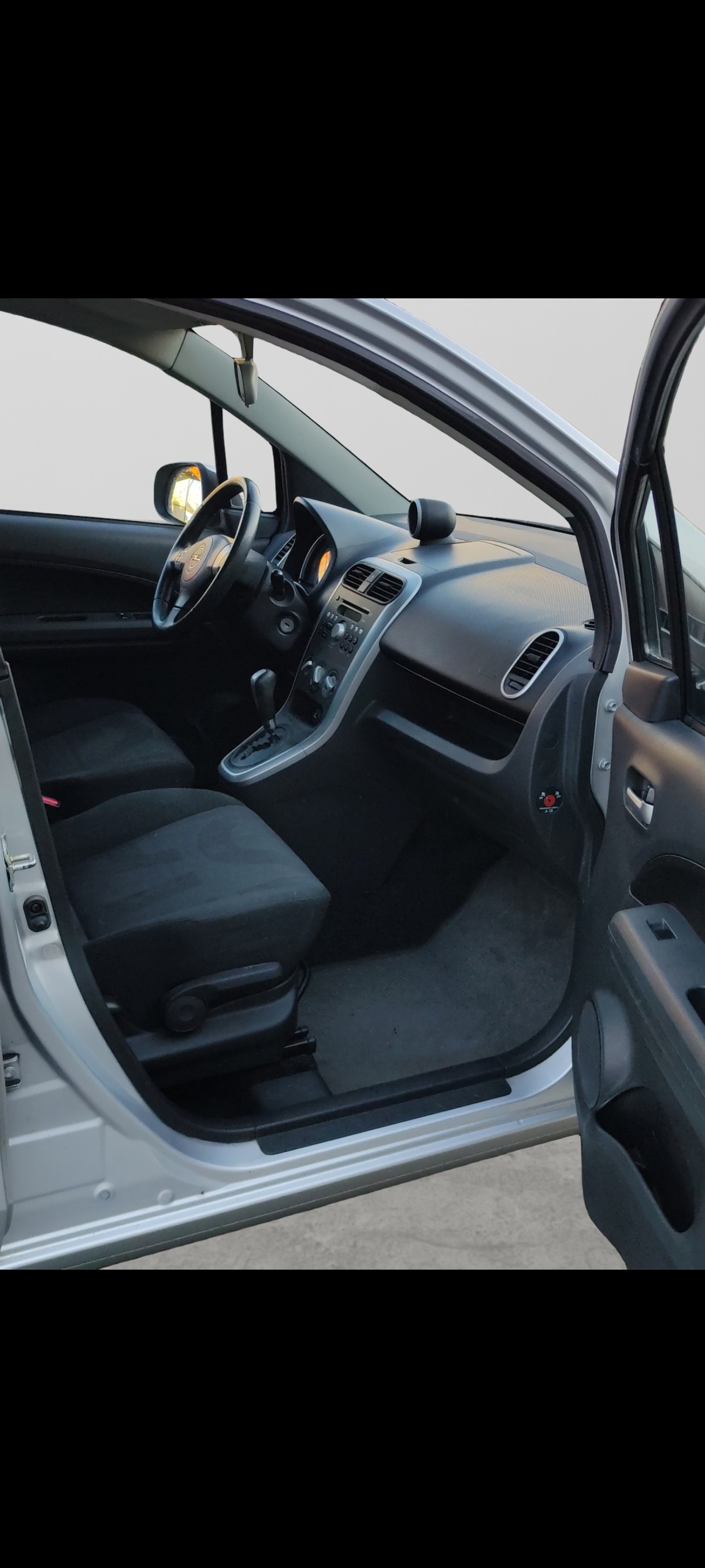 OPEL Agila 1.2 Enjoy Automatic-image-17