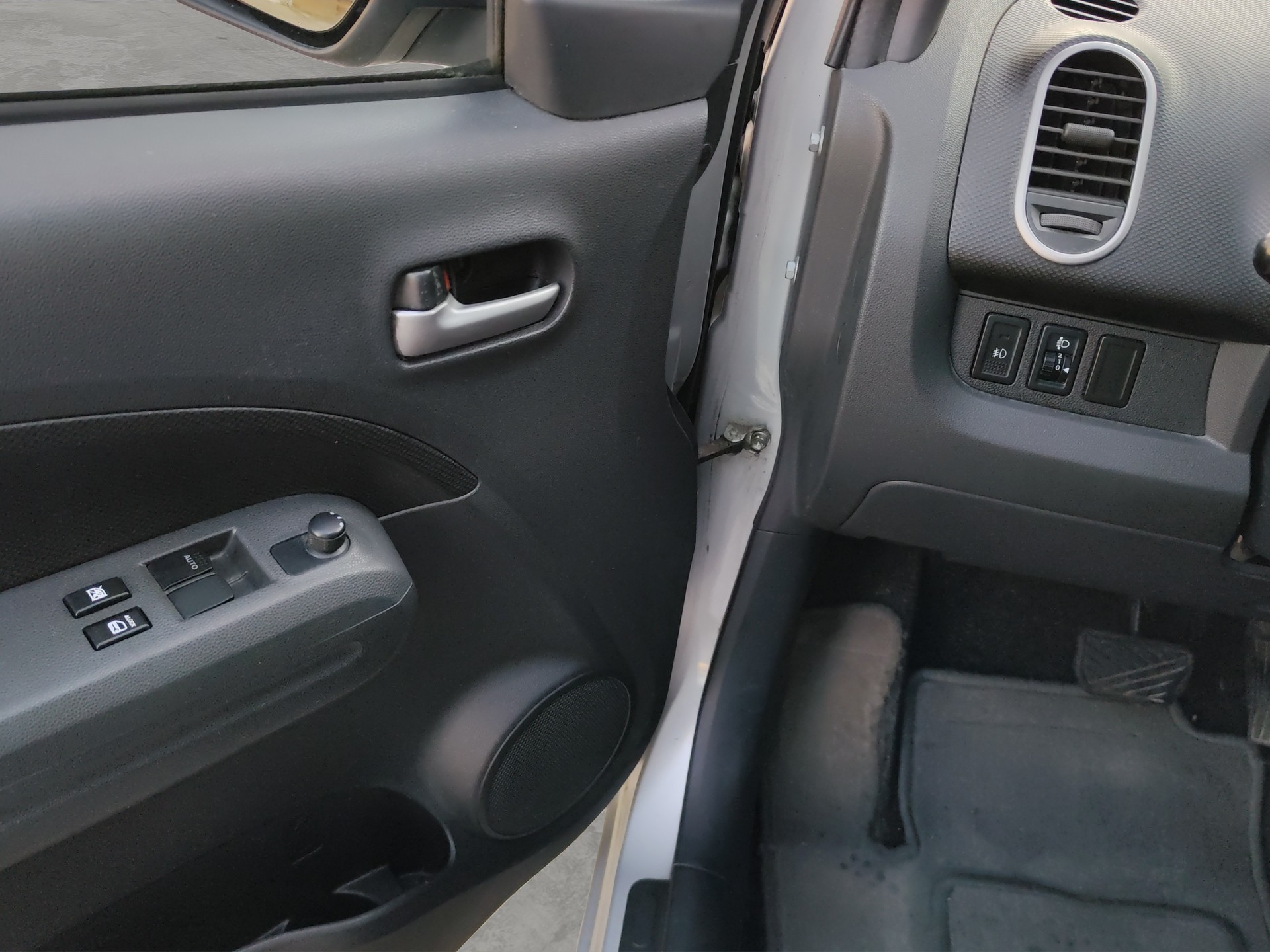 OPEL Agila 1.2 Enjoy Automatic-image-14