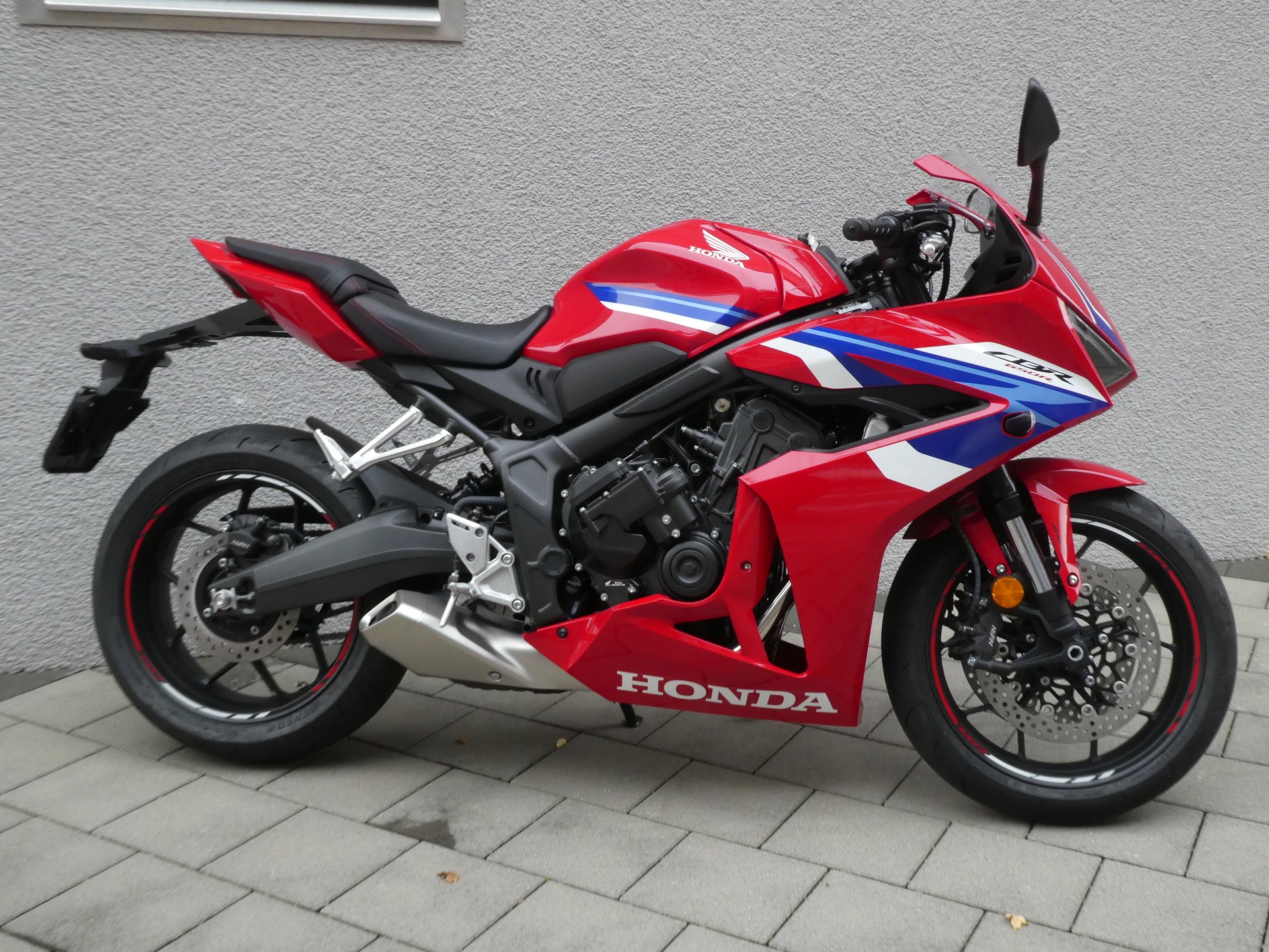 HONDA CBR 650 R E-Clutch-image-1