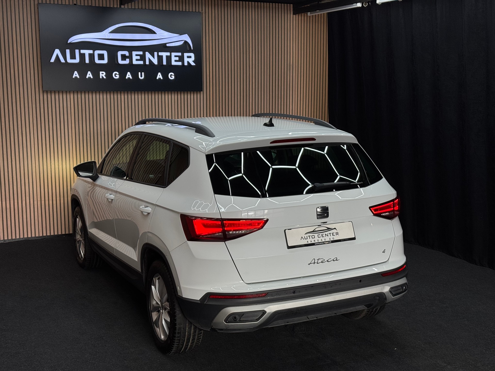 SEAT Ateca 2.0 TDI Style 4Drive DSG *ab CHF 239.-/ Monat*-showroom-element-3