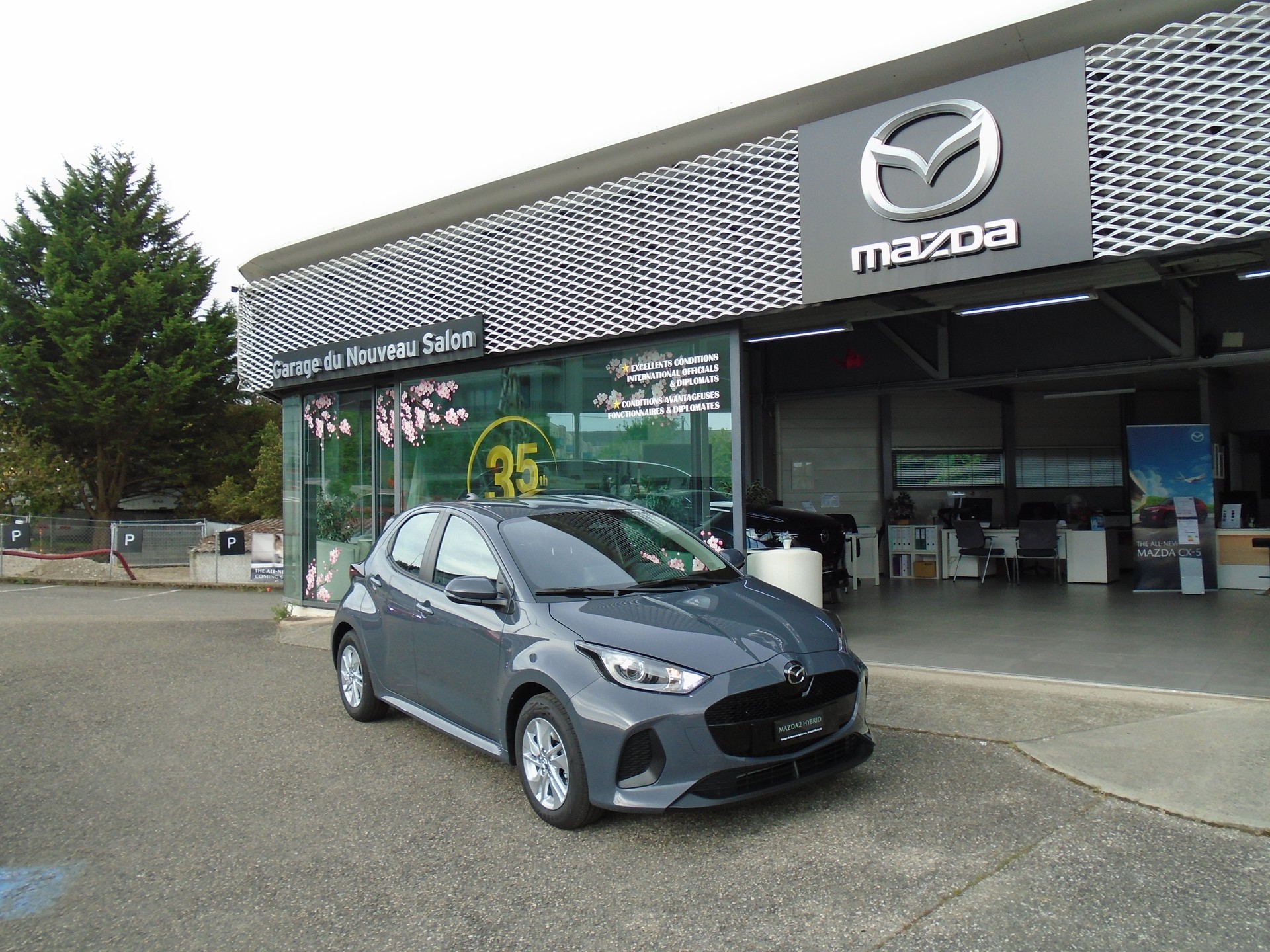 MAZDA 2 Hybrid Centre-Line-image-11