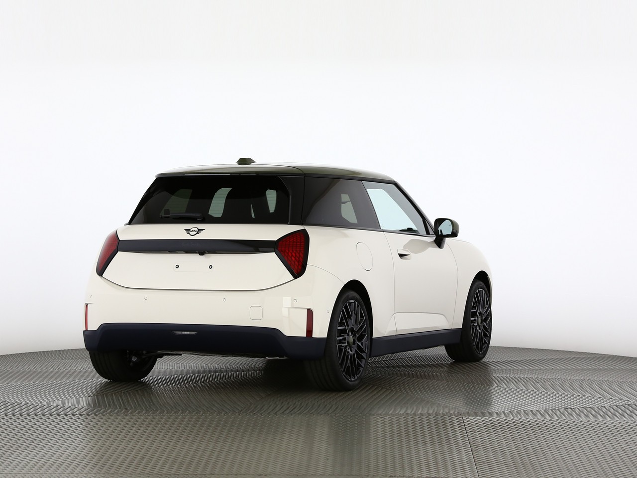 MINI Cooper SE-showroom-element-3