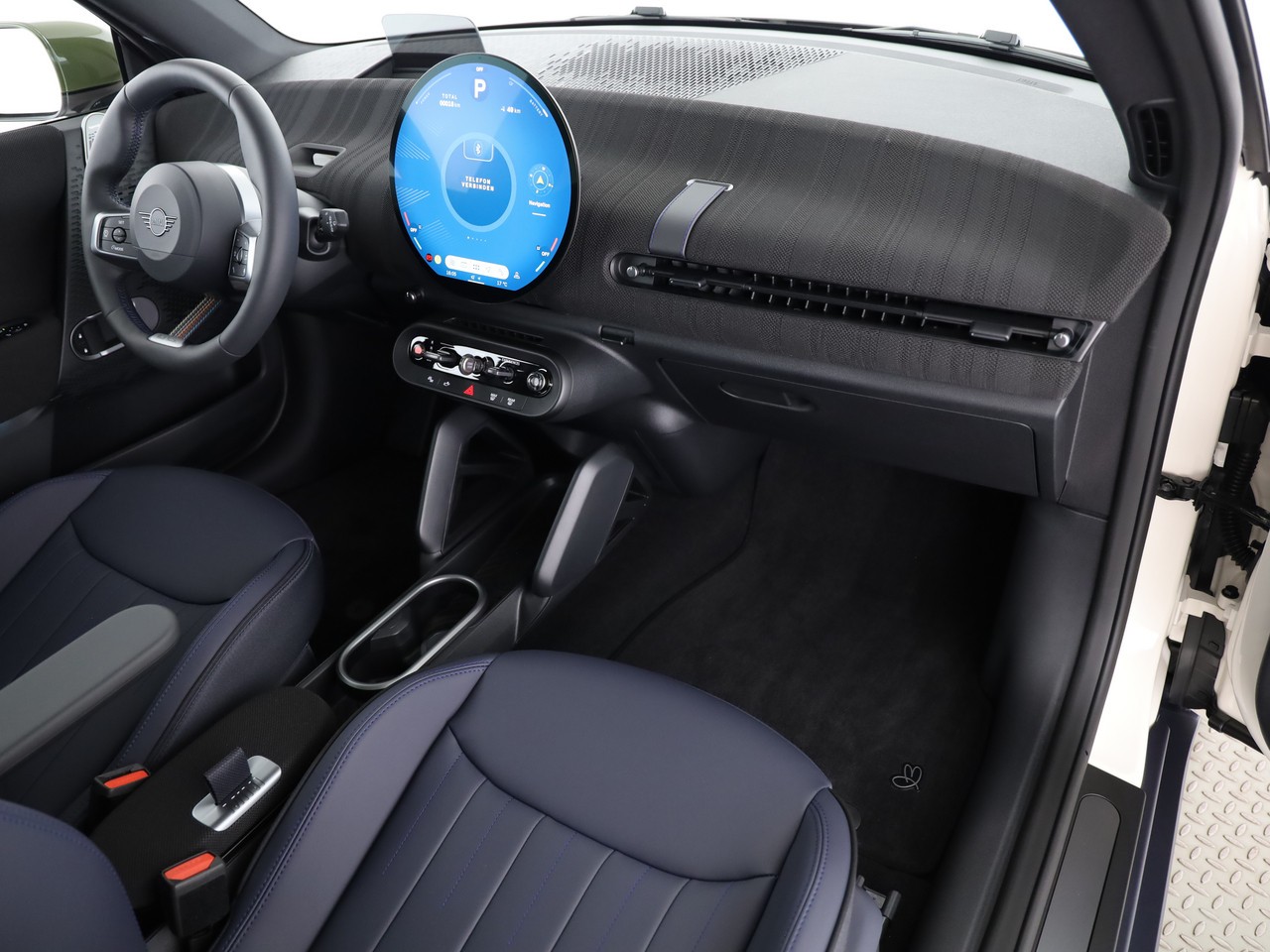 MINI Cooper SE-image-15