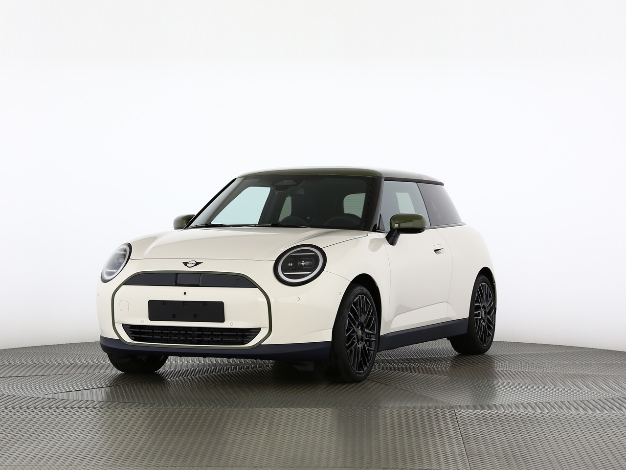 MINI Cooper SE-showroom-element-1