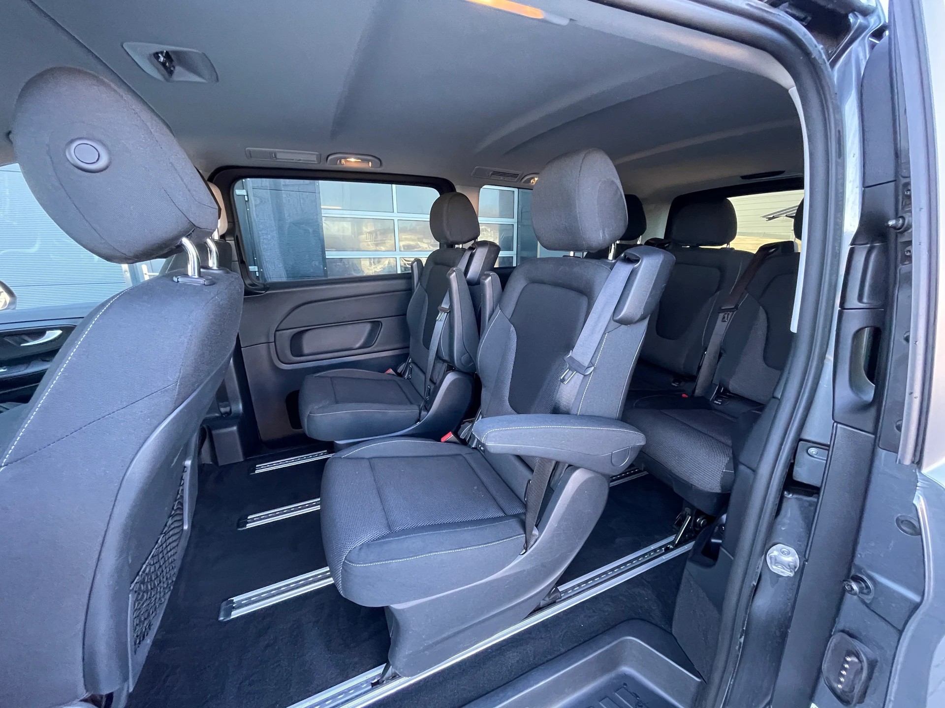 MERCEDES-BENZ V 250 d lang 4Matic 7G-Tronic-image-9