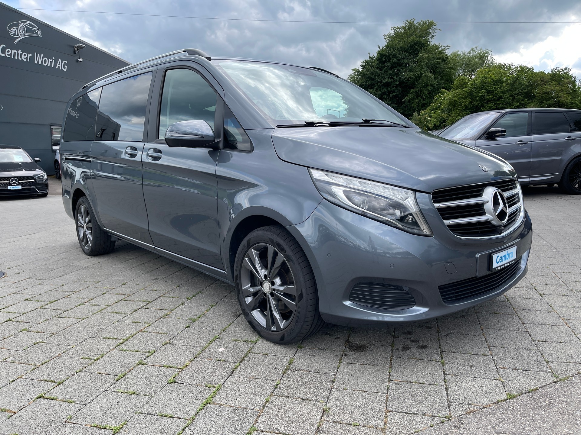 MERCEDES-BENZ V 250 d lang 4Matic 7G-Tronic-image-4