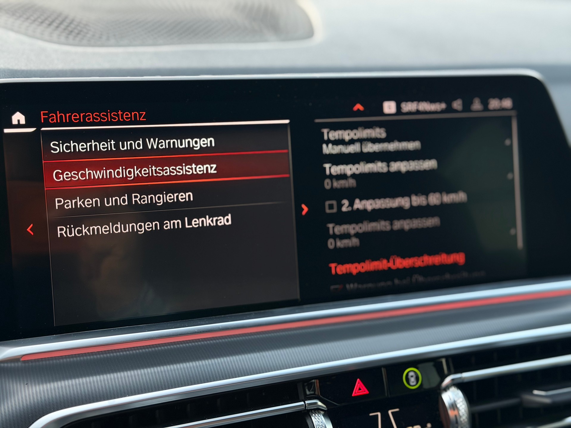 BMW X5 xDrive 48V 40i Steptronic-image-25
