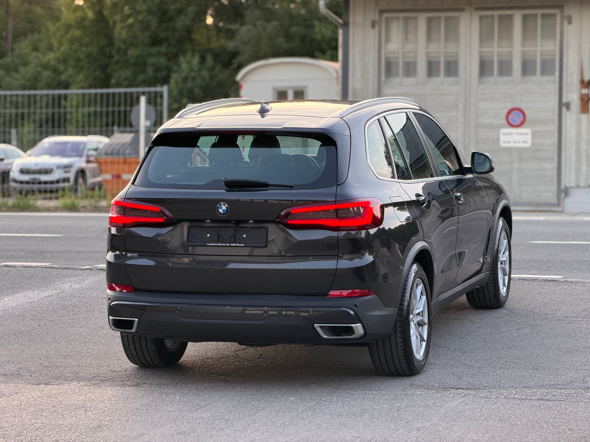BMW X5 xDrive 48V 40i Steptronic-image-4