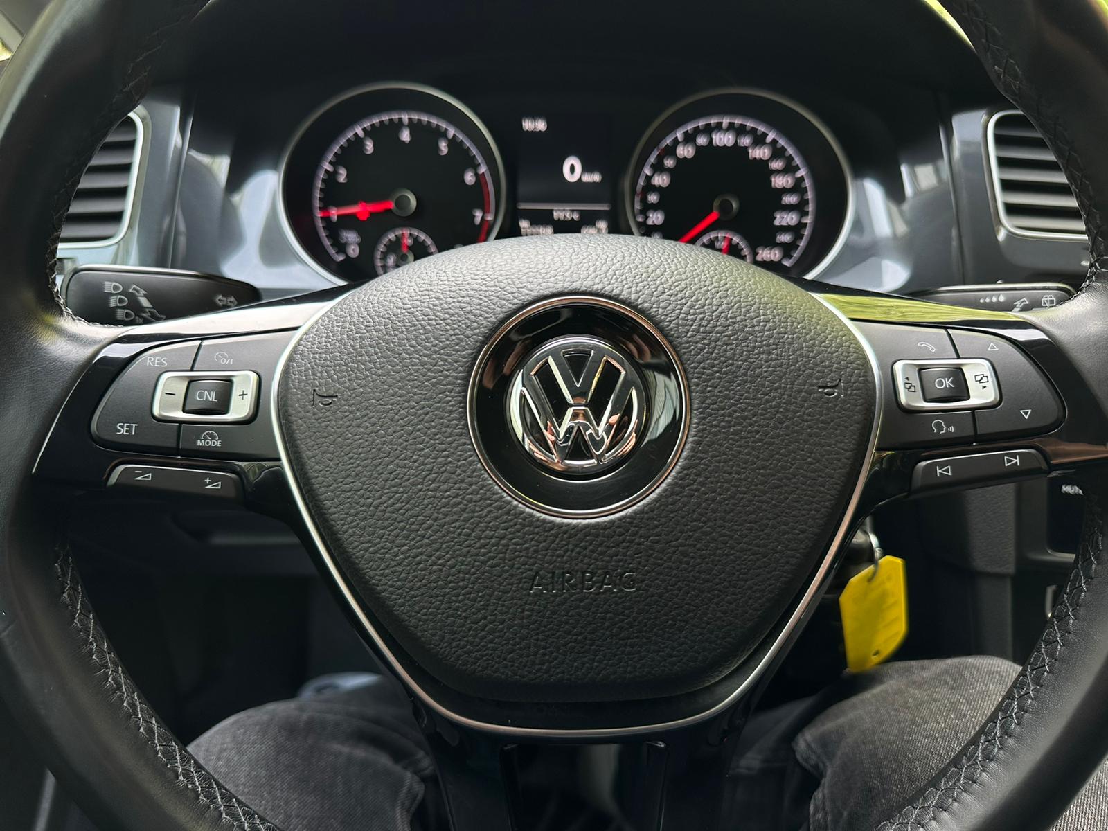 VW Golf 1.0 TSI Trendline-image-20