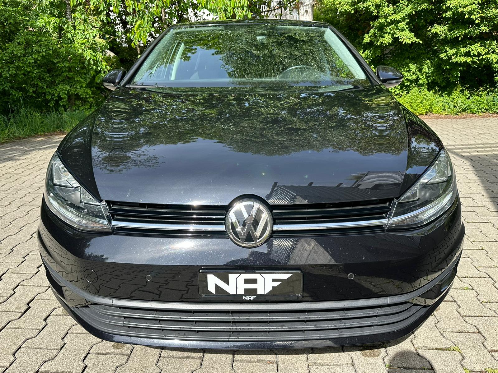 VW Golf 1.0 TSI Trendline-image-7