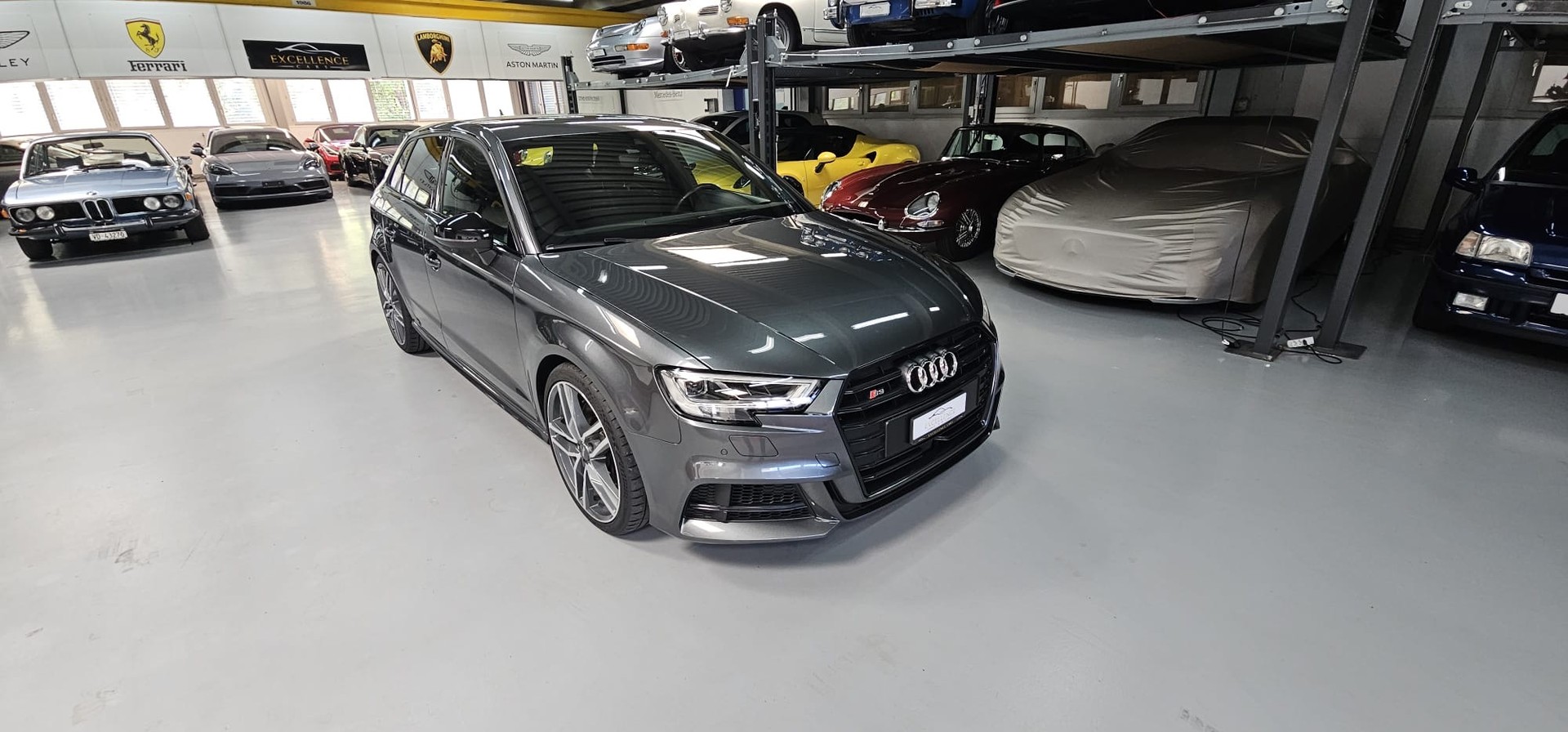 AUDI S3 Sportback 2.0 TFSI quattro S-tronic-showroom-element-2