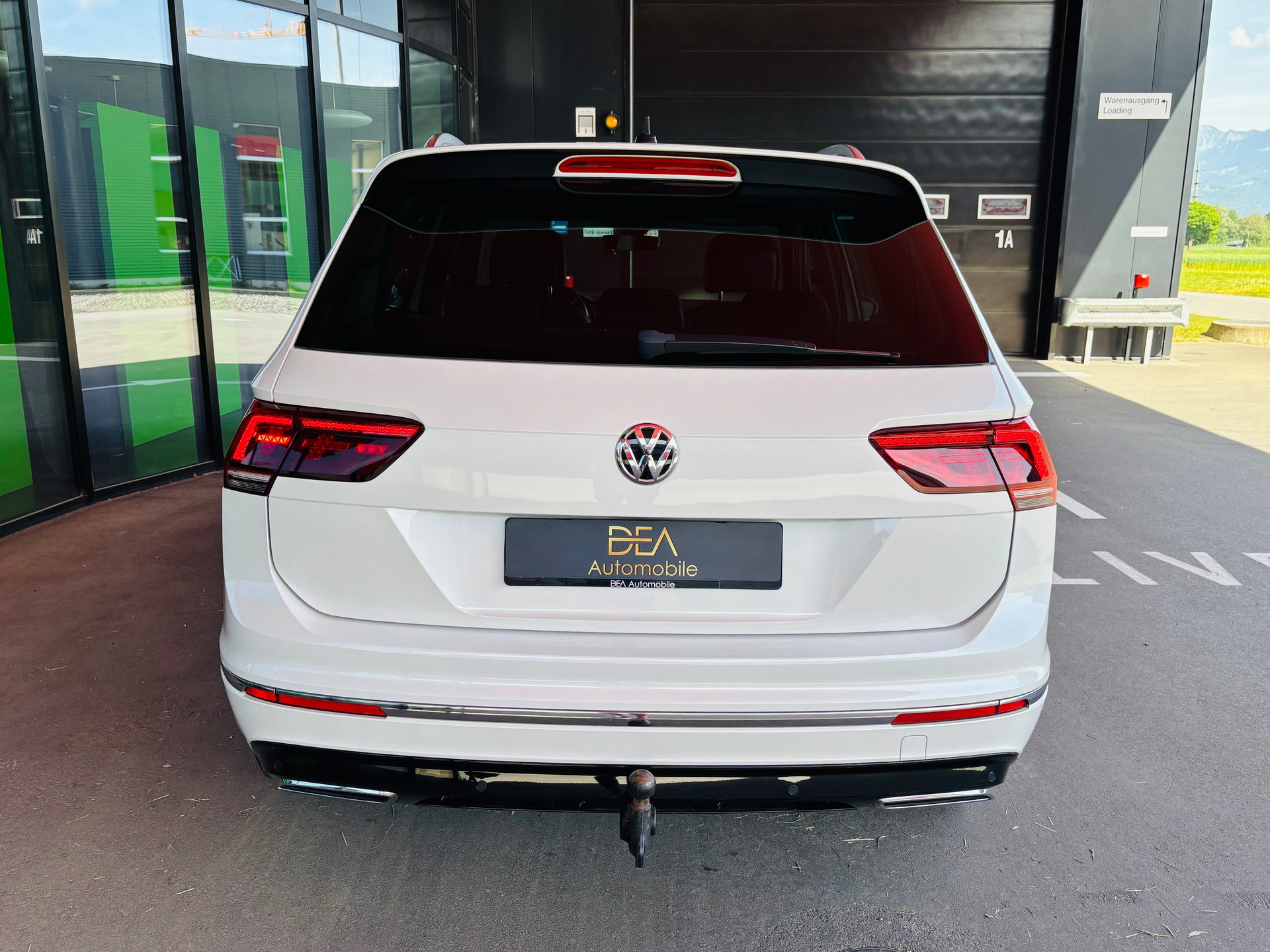 VW Tiguan 2.0 TDI SCR Highline 4Motion DSG-image-2