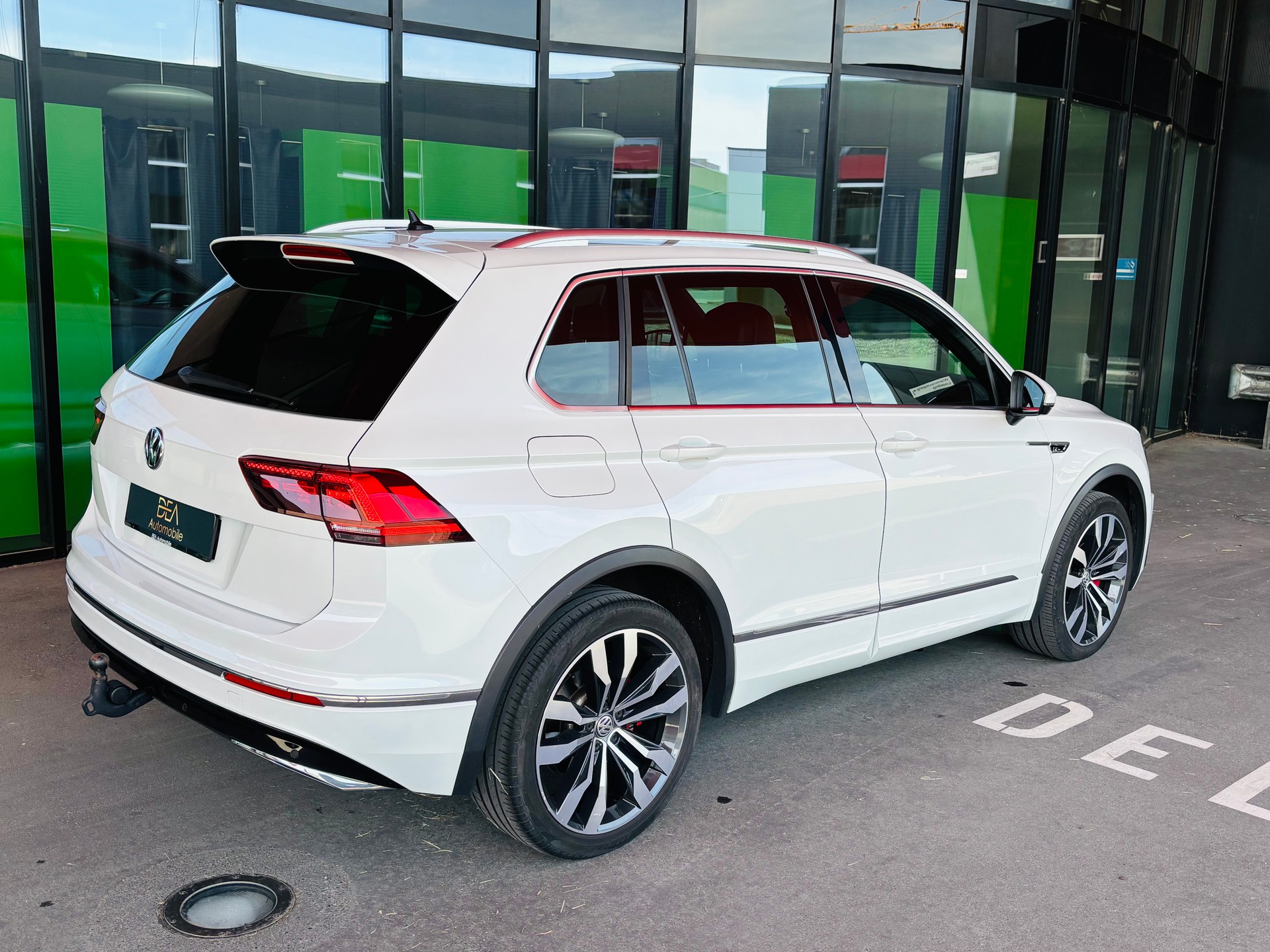 VW Tiguan 2.0 TDI SCR Highline 4Motion DSG-image-1