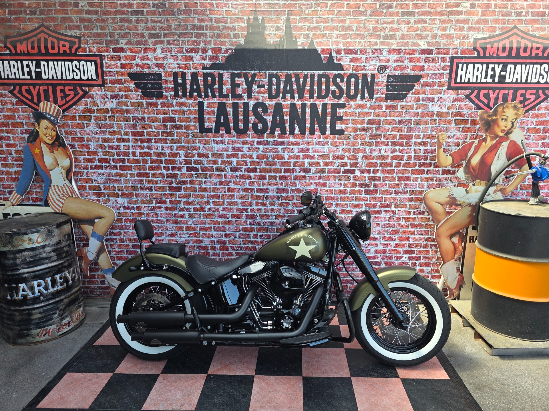 HARLEY-DAVIDSON FLSS Softail Slim S110 ABS