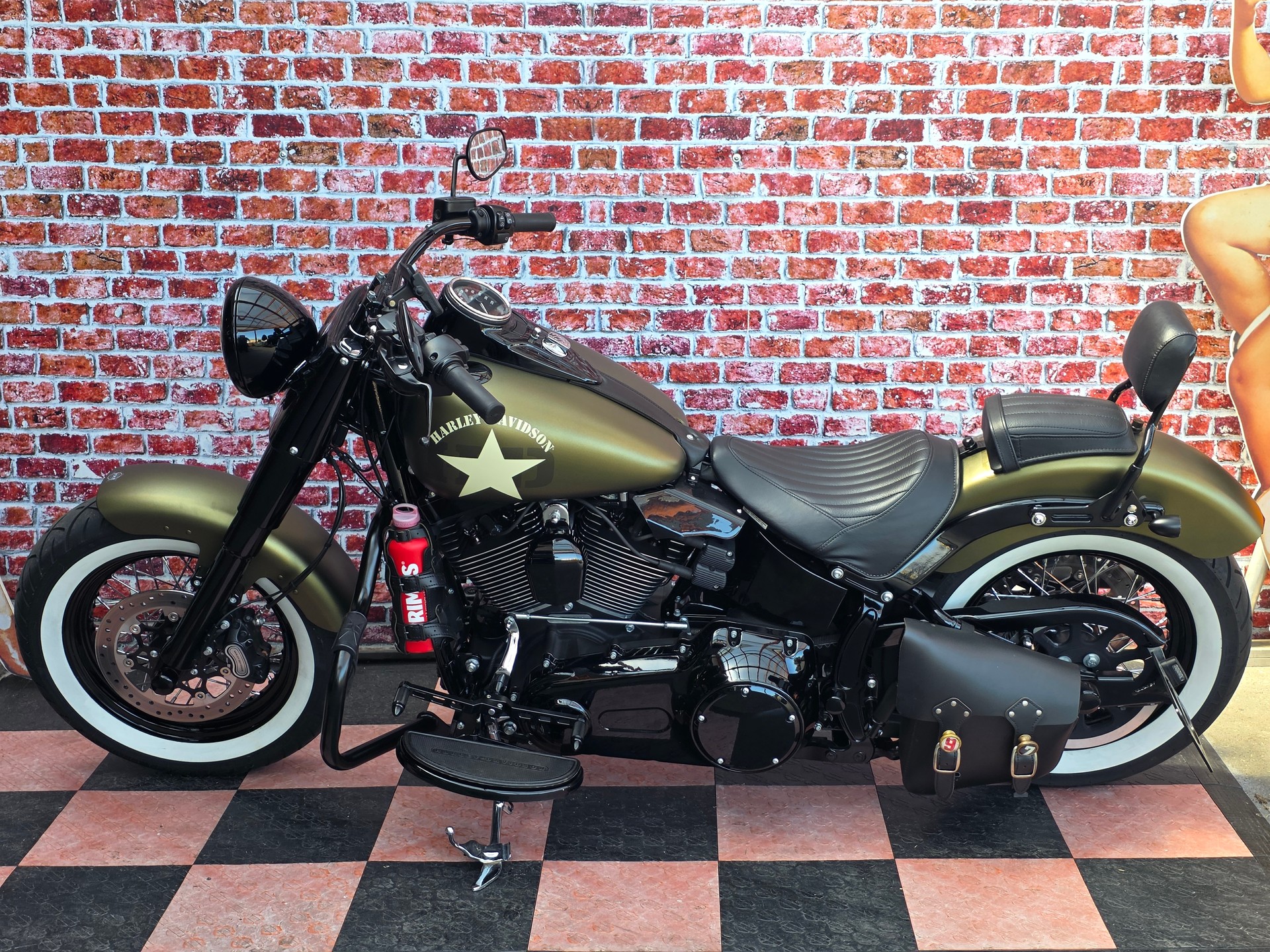 HARLEY-DAVIDSON FLSS Softail Slim S110 ABS-showroom-element-3