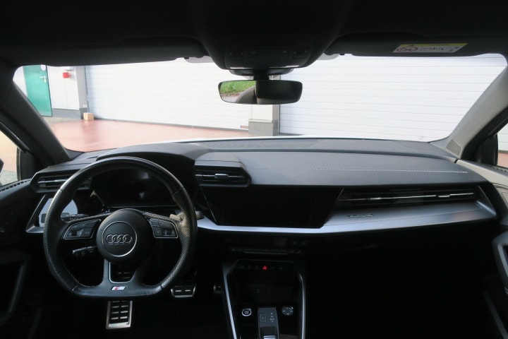 AUDI A3 Sportback 40 TFSI S line quattro S-tronic-image-7