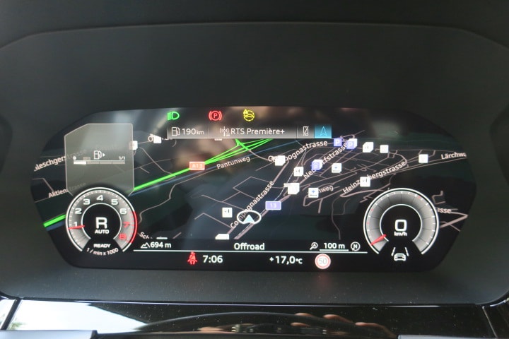 AUDI A3 Sportback 40 TFSI S line quattro S-tronic-image-13