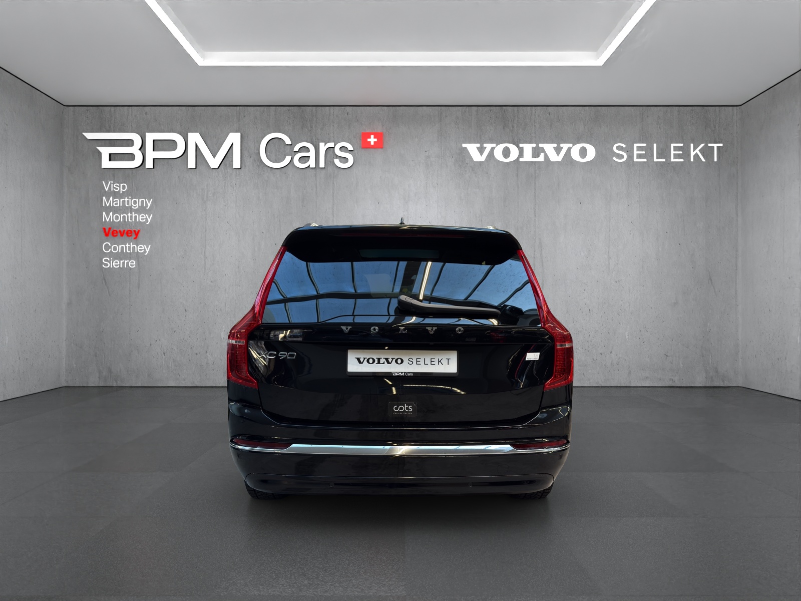 VOLVO XC90 2.0 T8 TE Ultimate Bright 7P. eAWD-showroom-element-3