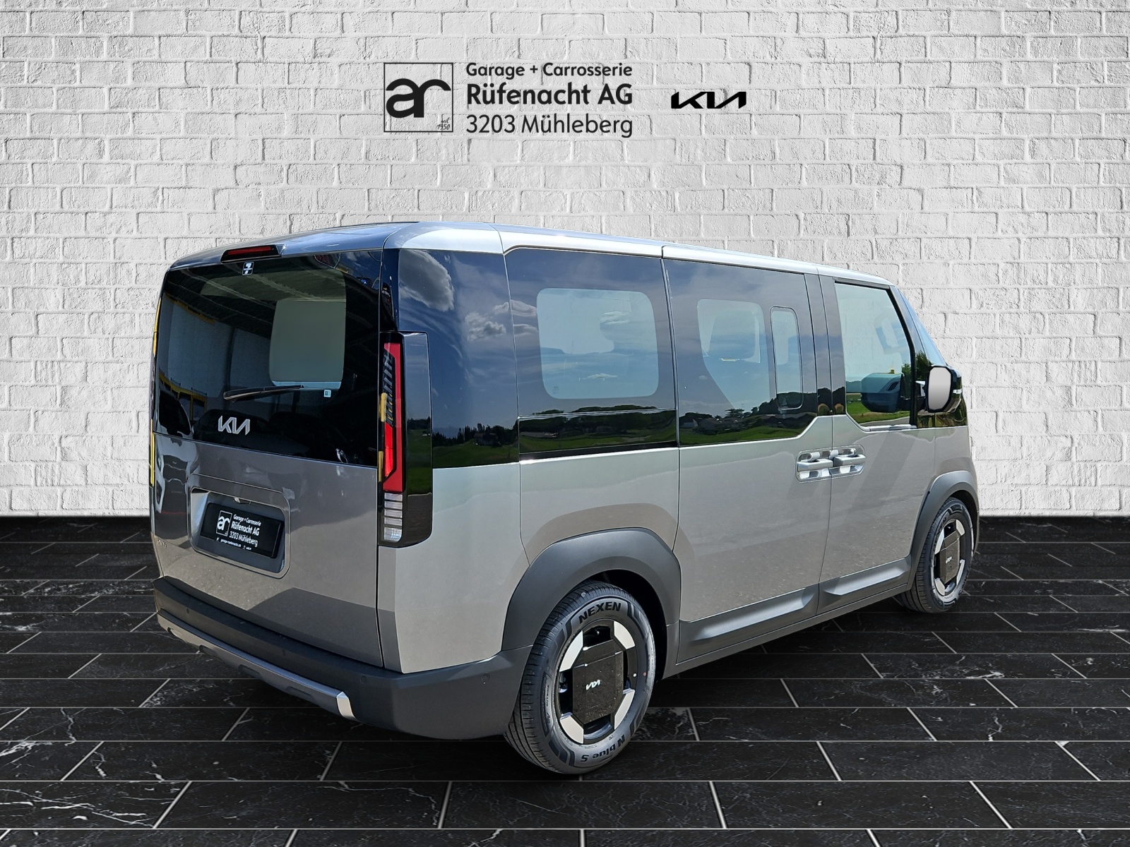 KIA PV5 Passenger 51.5 kWh Elite-showroom-element-1