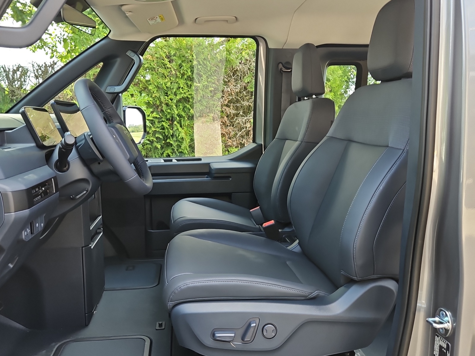 KIA PV5 Passenger 51.5 kWh Elite-image-6