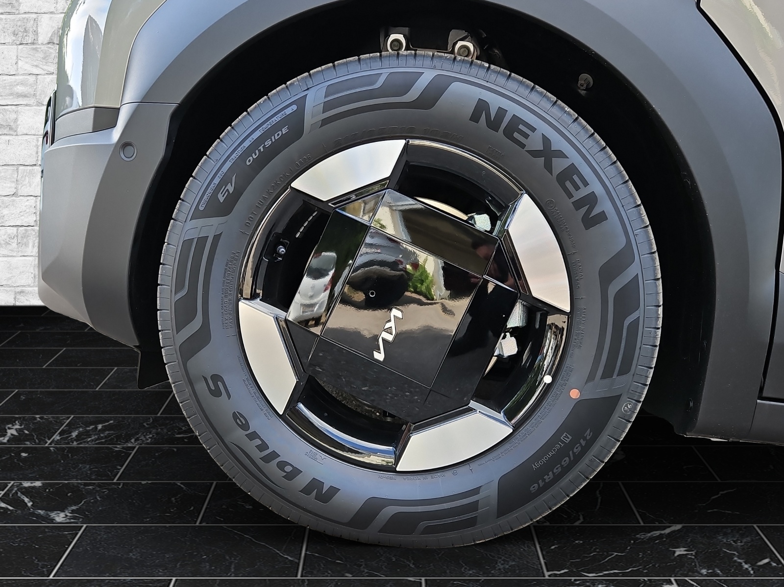 KIA PV5 Passenger 51.5 kWh Elite-image-10