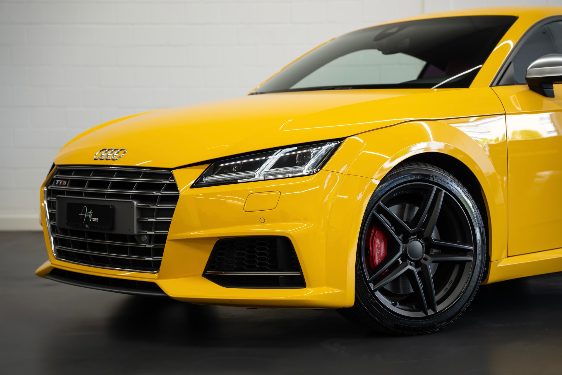 AUDI TTS Coupé 2.0 TFSI quattro S-tronic-showroom-element-3