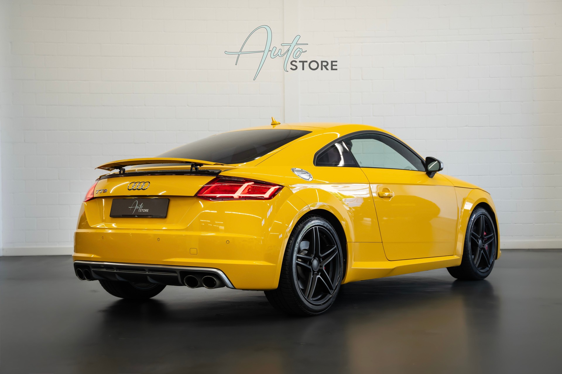 AUDI TTS Coupé 2.0 TFSI quattro S-tronic-showroom-element-1