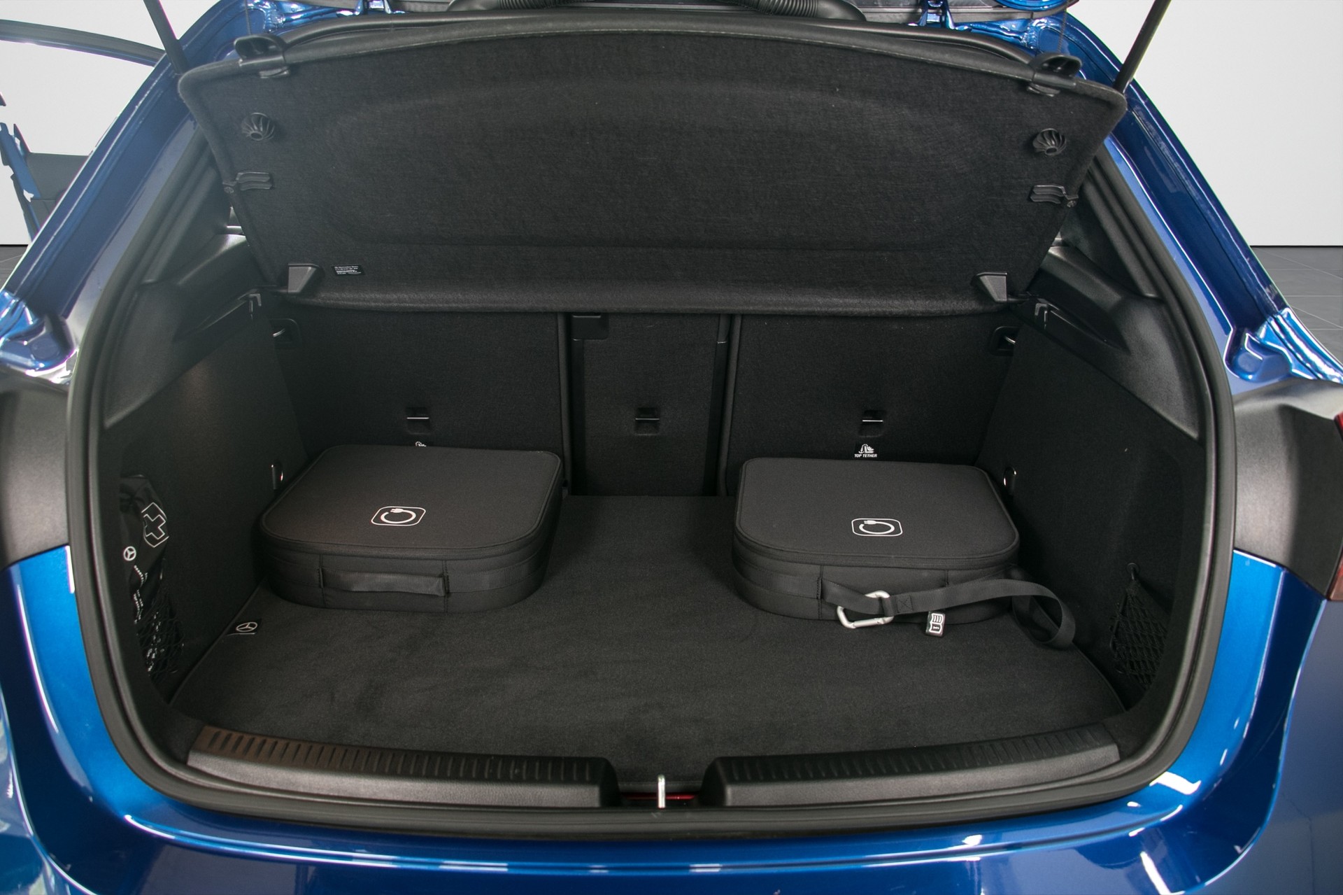 MERCEDES-BENZ A 250 e 8G-DCT-image-14