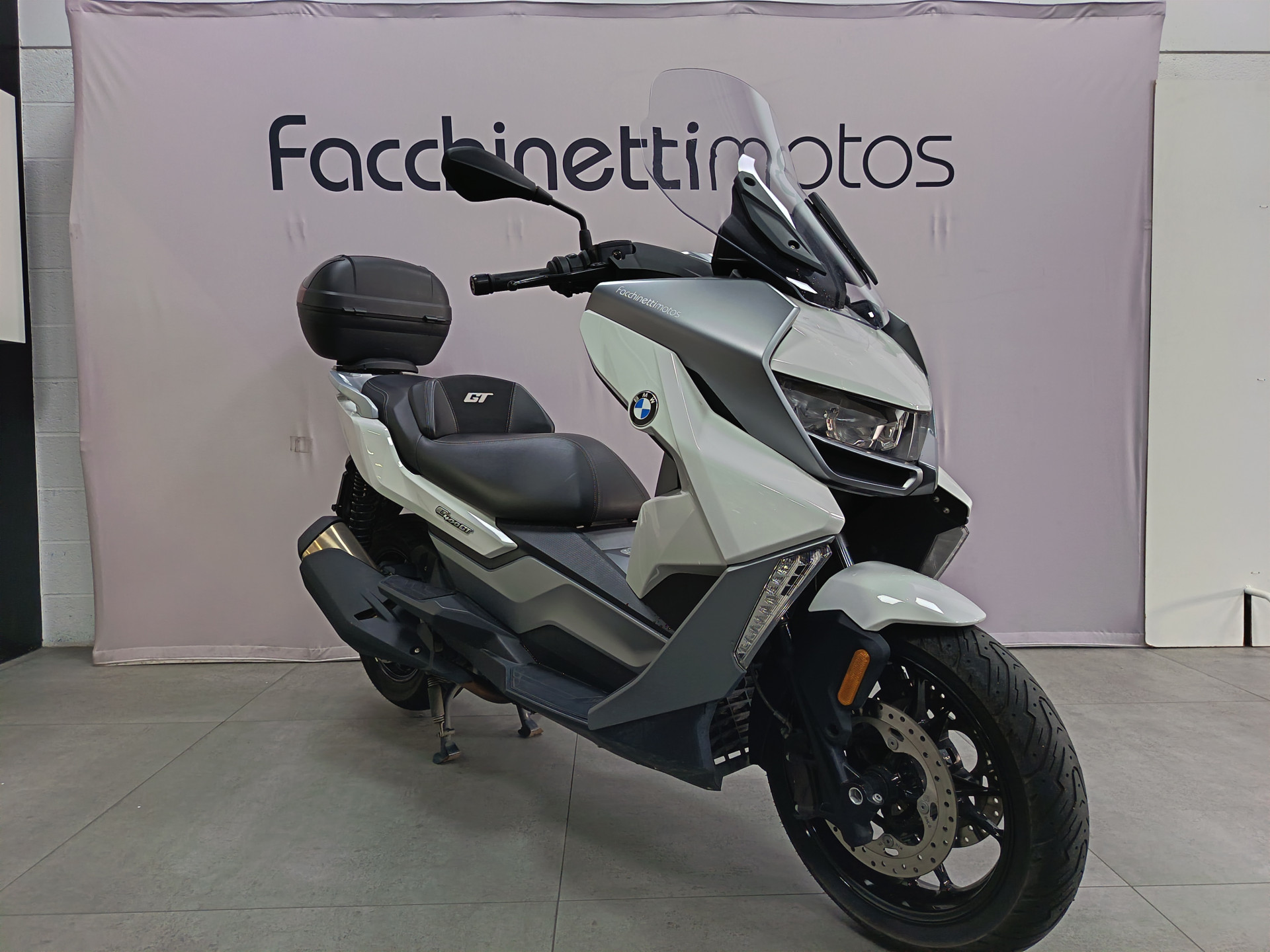 BMW C 400 GT-image-1