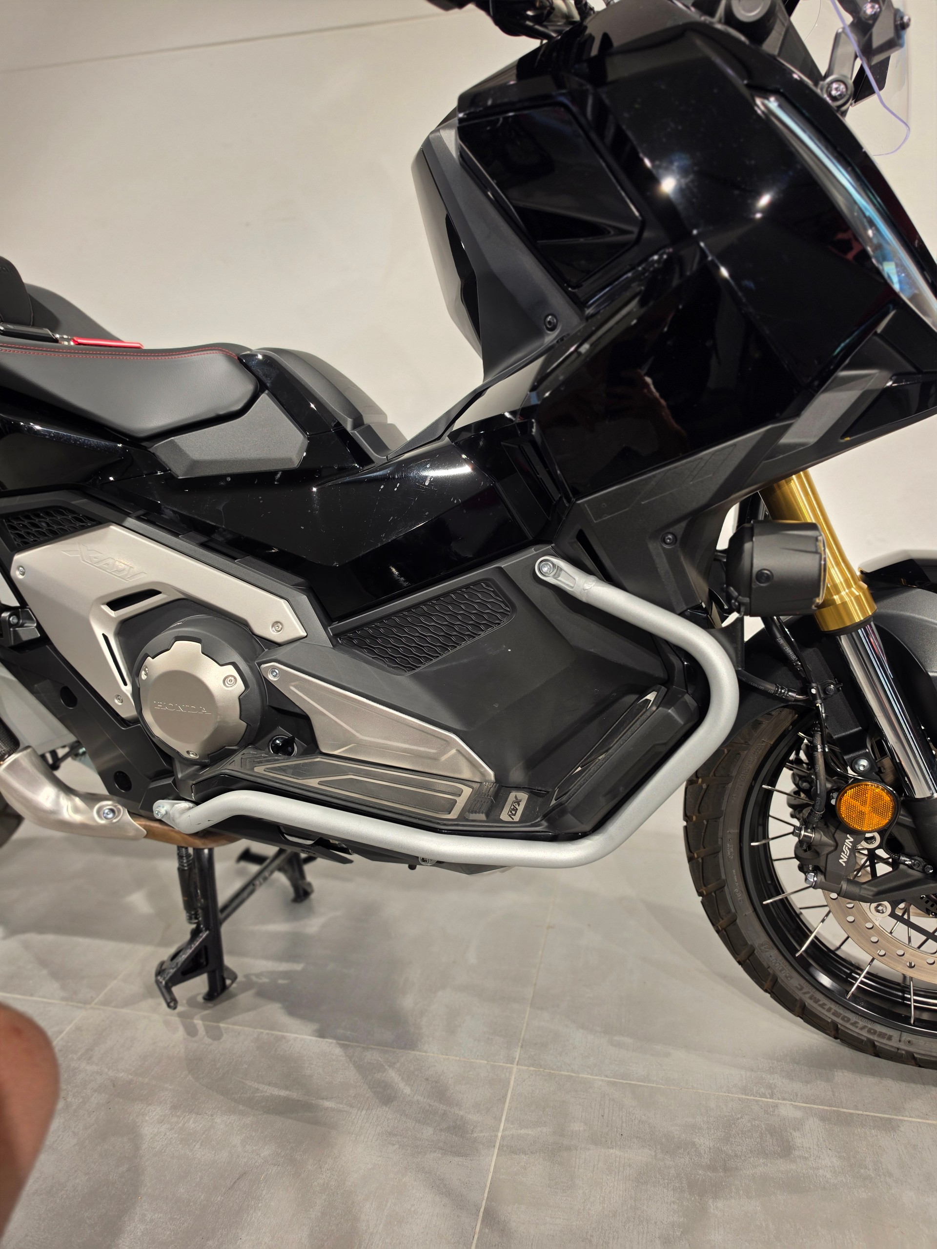 HONDA X-ADV 750-image-4