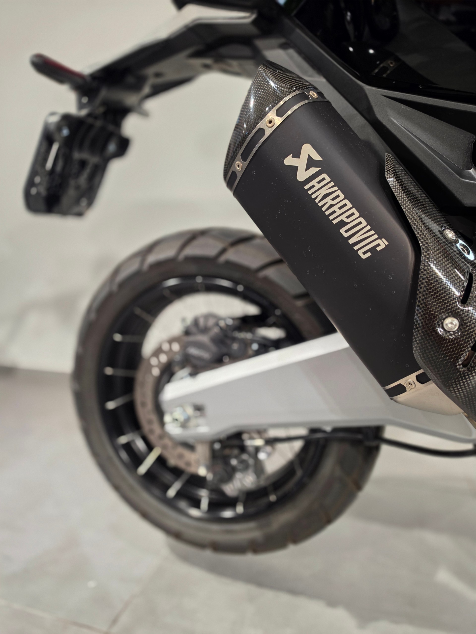 HONDA X-ADV 750-image-6