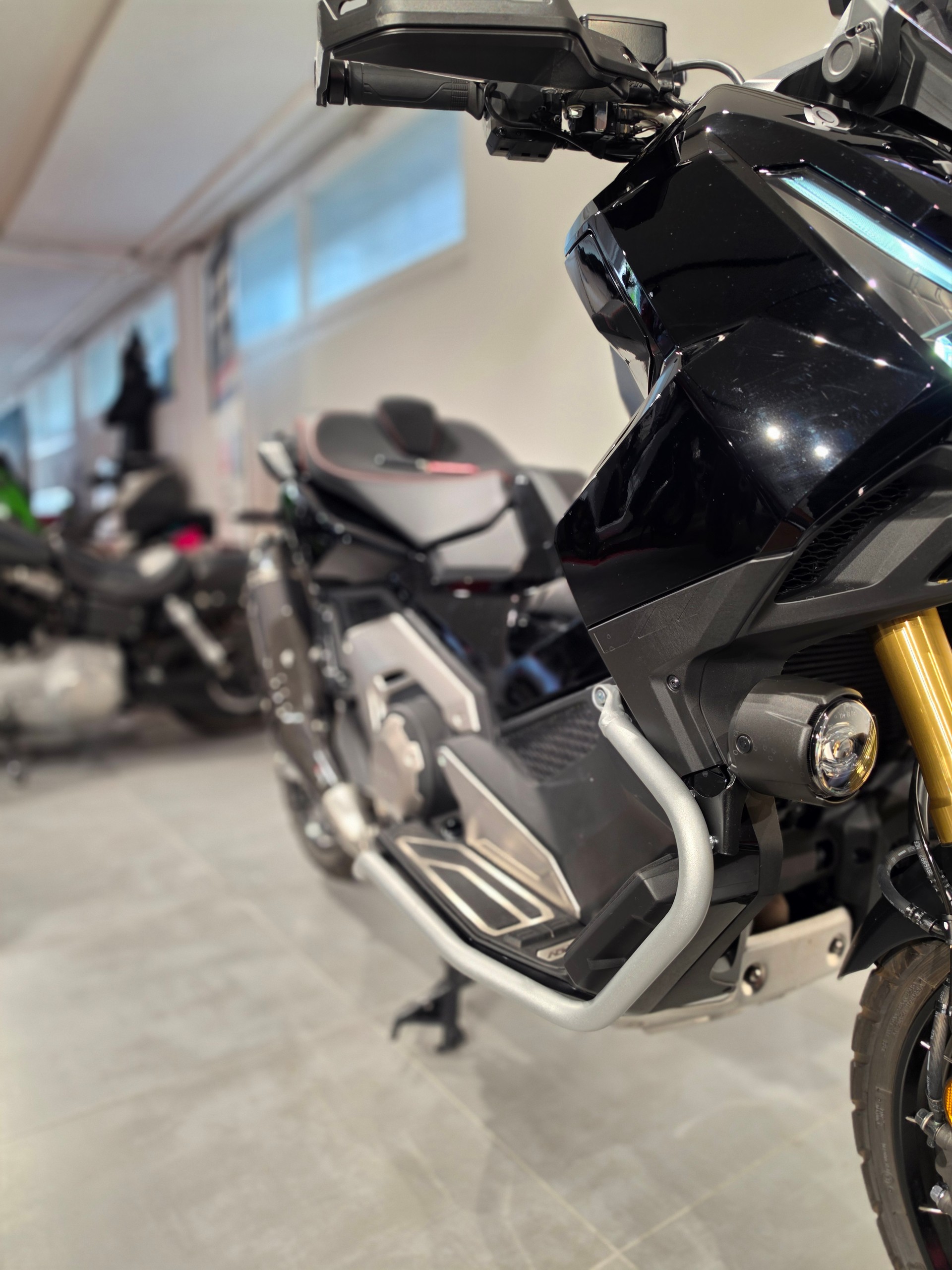 HONDA X-ADV 750-image-3
