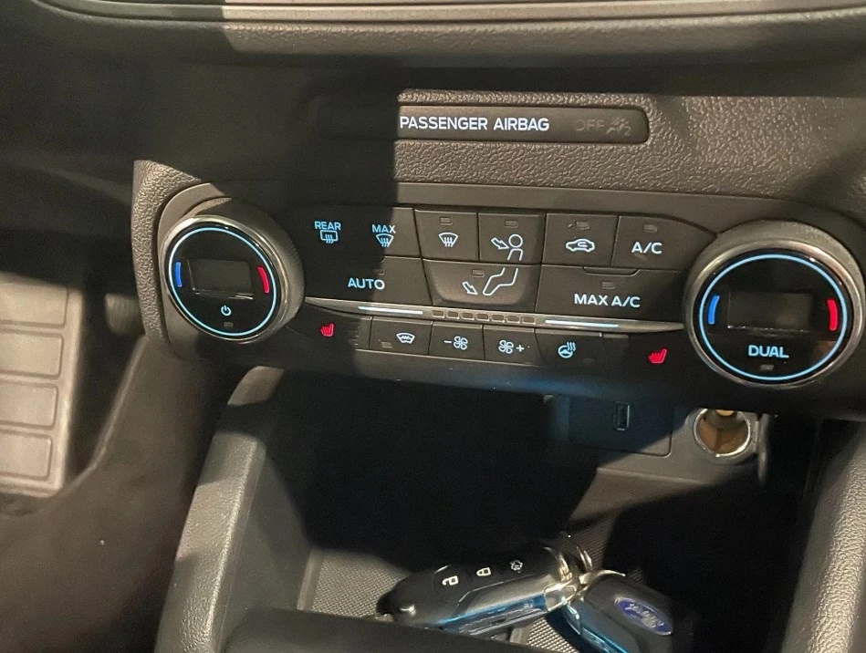 FORD Focus 1.5 TDCi Trend-image-12