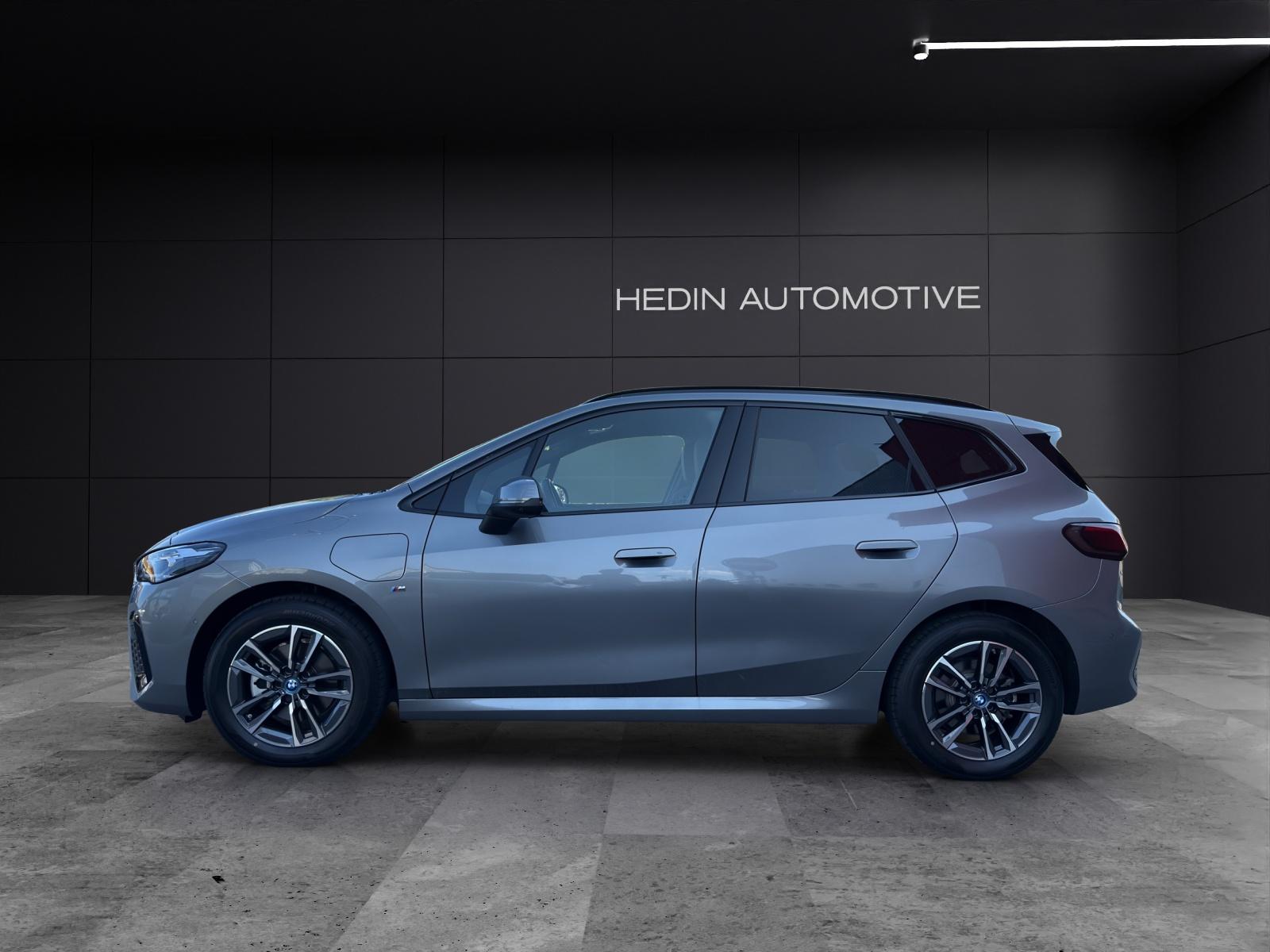 BMW 225e xDrive Active Tourer-showroom-element-2