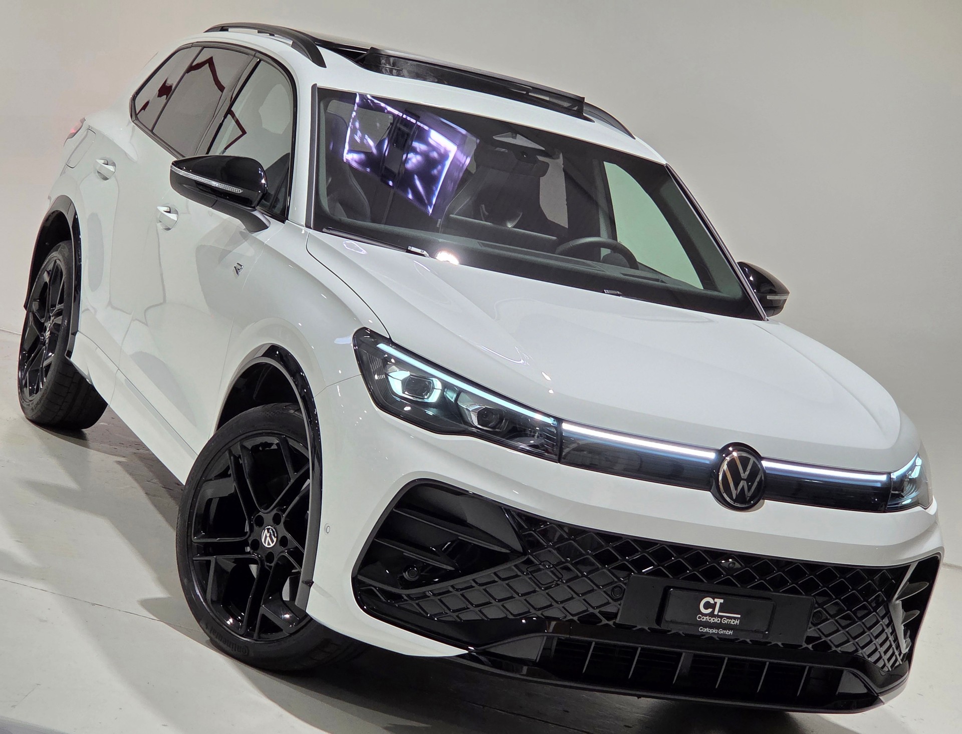 VW Tiguan 2.0 TSI DSG R-Line 4Motion mit Standheizung-image-28