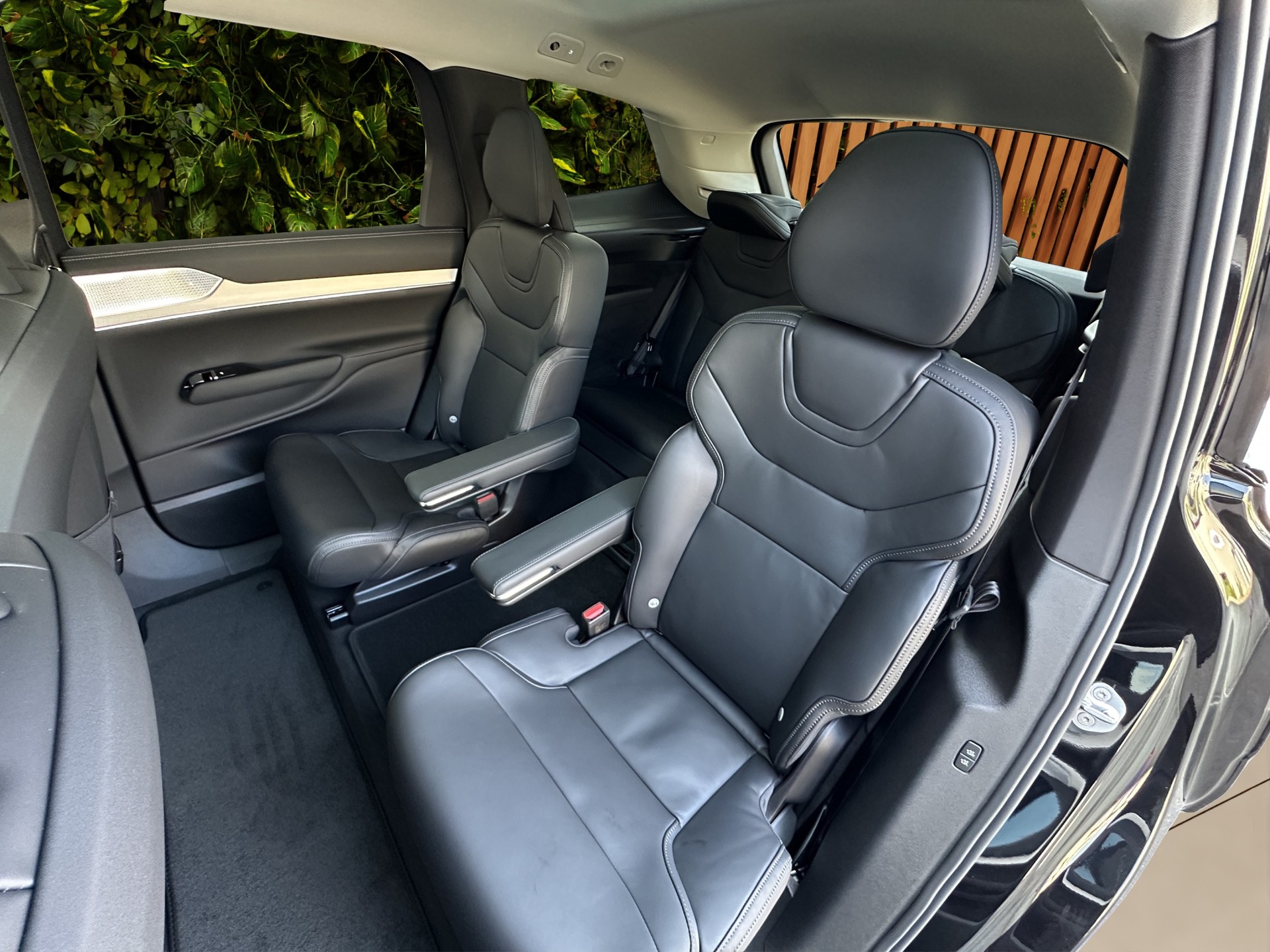 VOLVO EX90 Twin Performance Ultra 6P. AWD-image-13