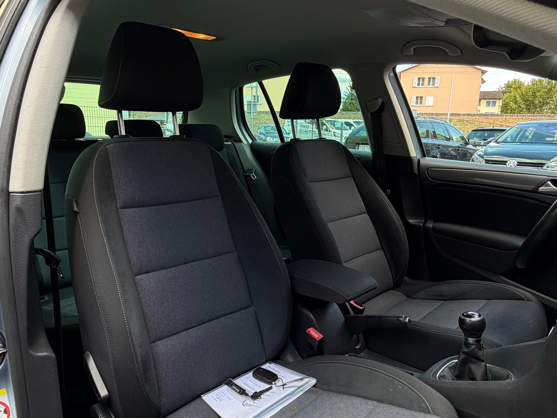VW Golf 1.4 TSI Comfortline Style Edition*Frisch ab Service&MFK*Sitzheizung*Parksensoren*8-Fach Räder*Top Gepflegt*-image-14