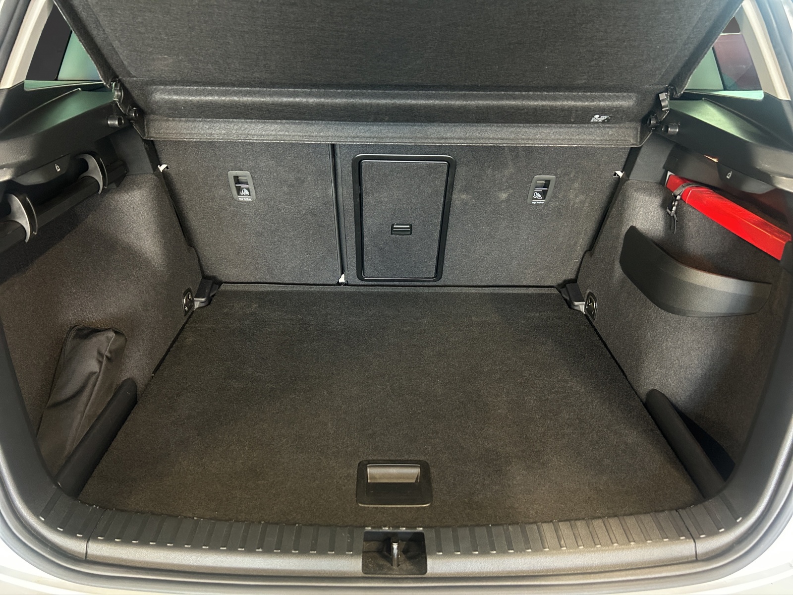 SKODA Karoq 2.0 TDI CR Selection 4x4 DSG-image-9