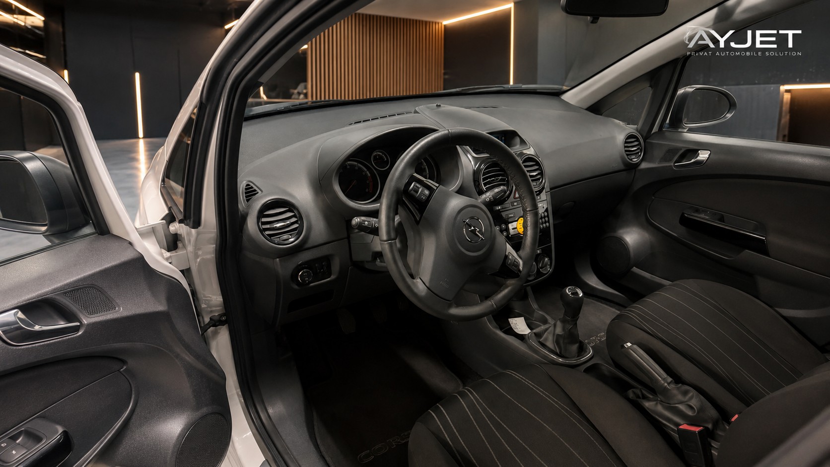 OPEL Corsa 1.4 TP Enjoy-showroom-element-3